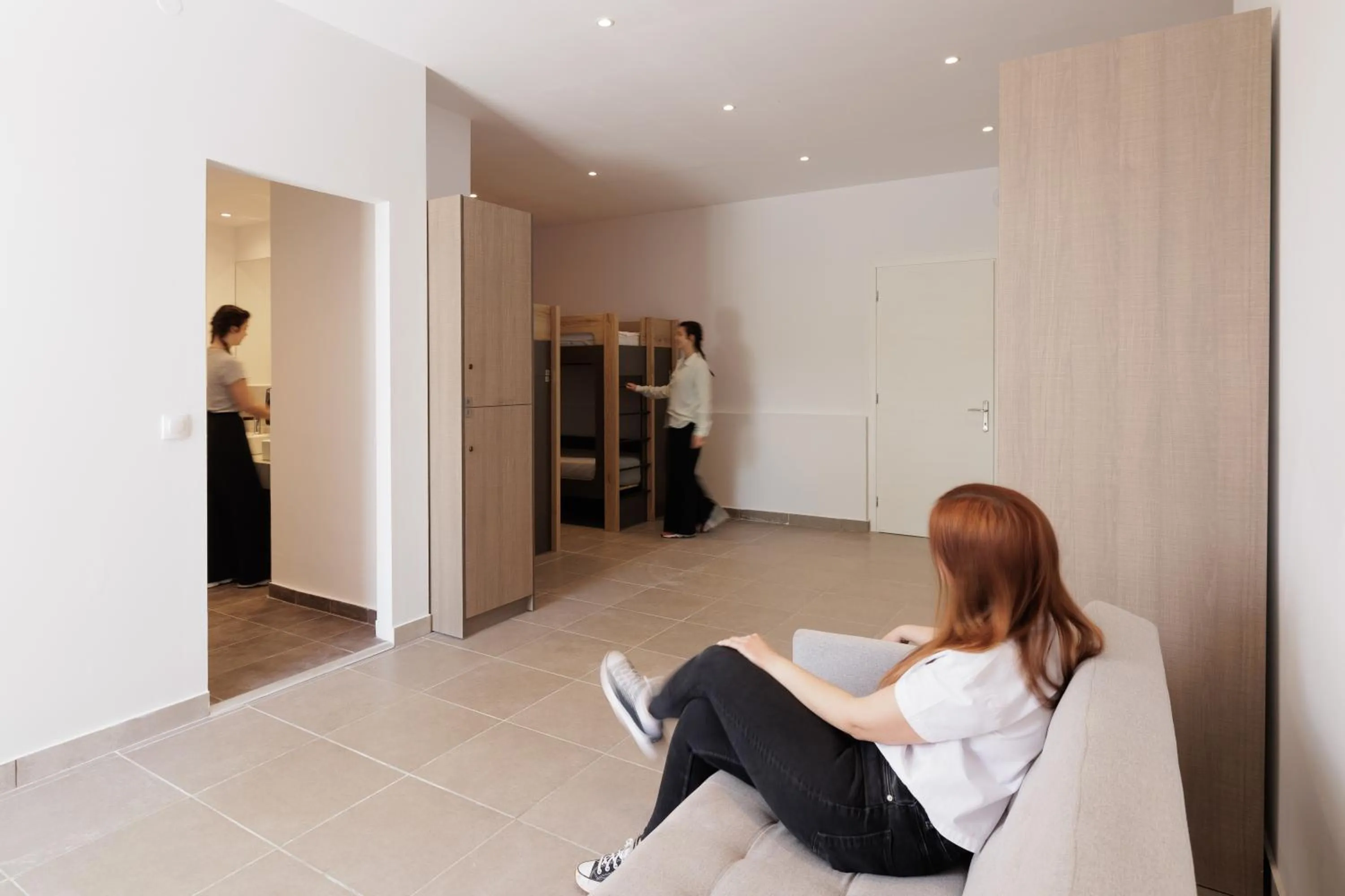 TV and multimedia in Local Hostel & Suites