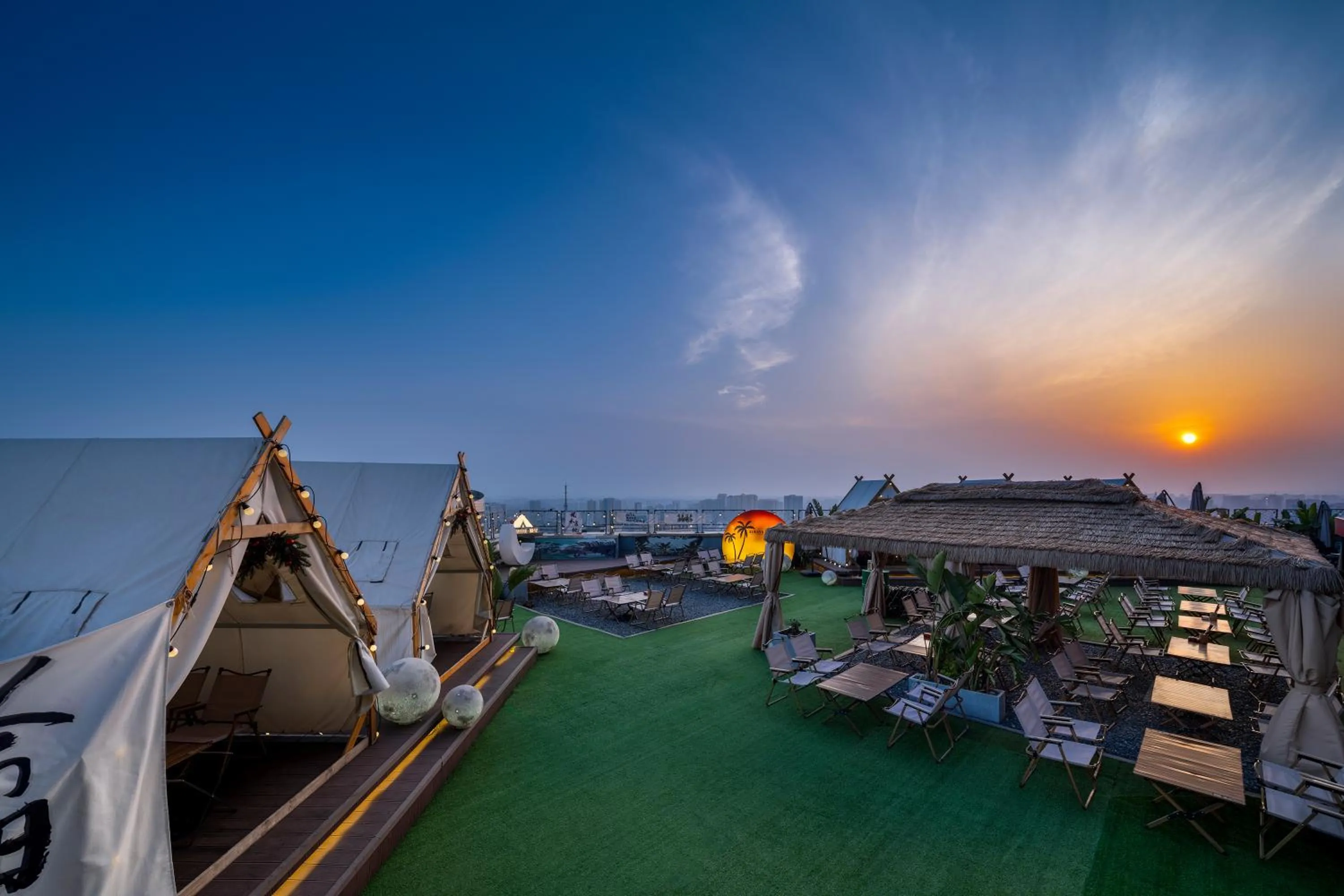 Lounge or bar in Dorsett Chengdu