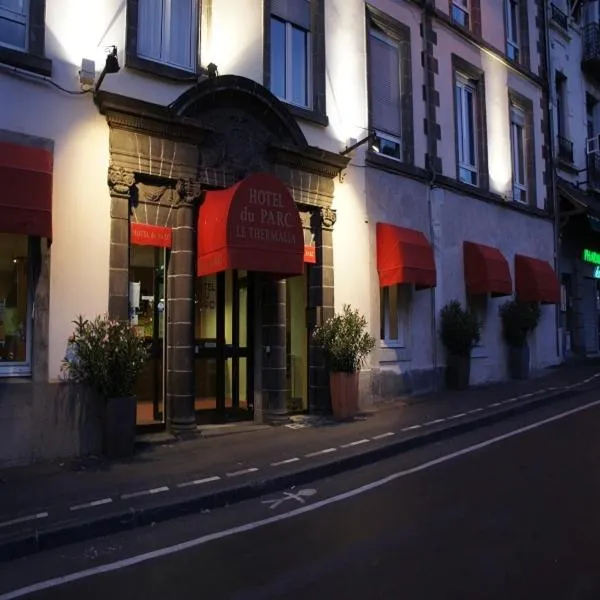 Facade/entrance in Hôtel du Parc