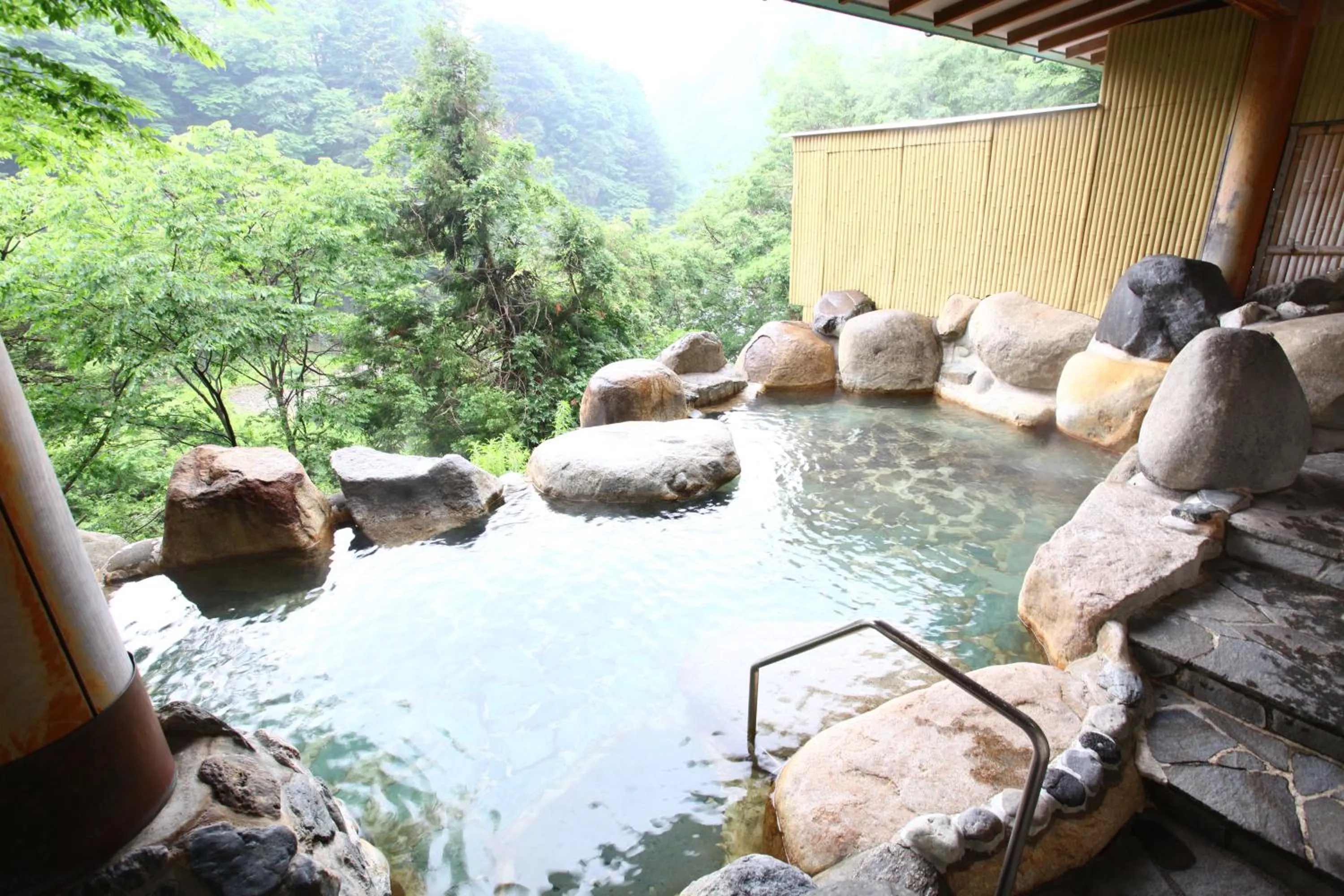 Open Air Bath in Hotel New Ohruri