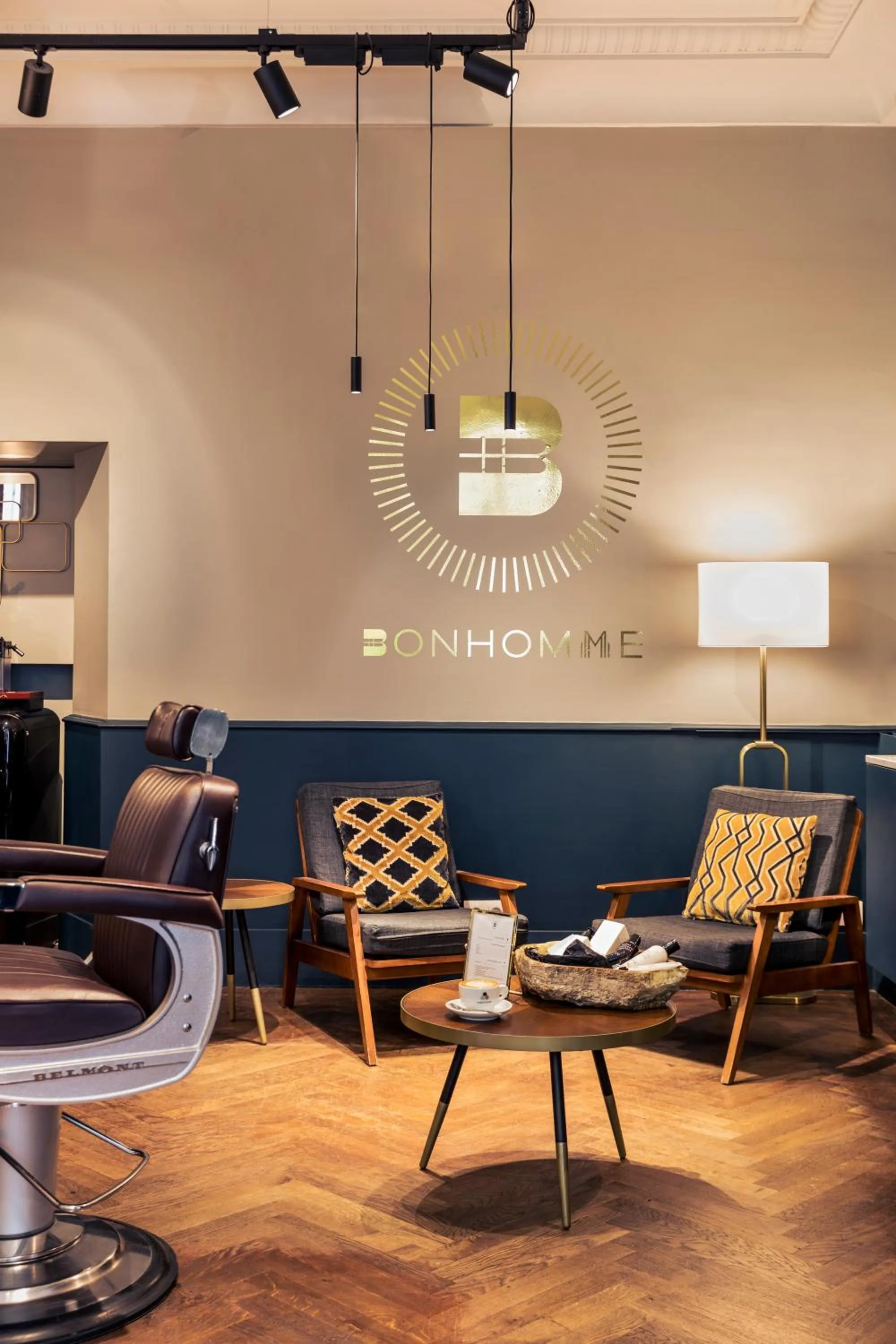 hair dryier in Hôtel Mathis Elysées