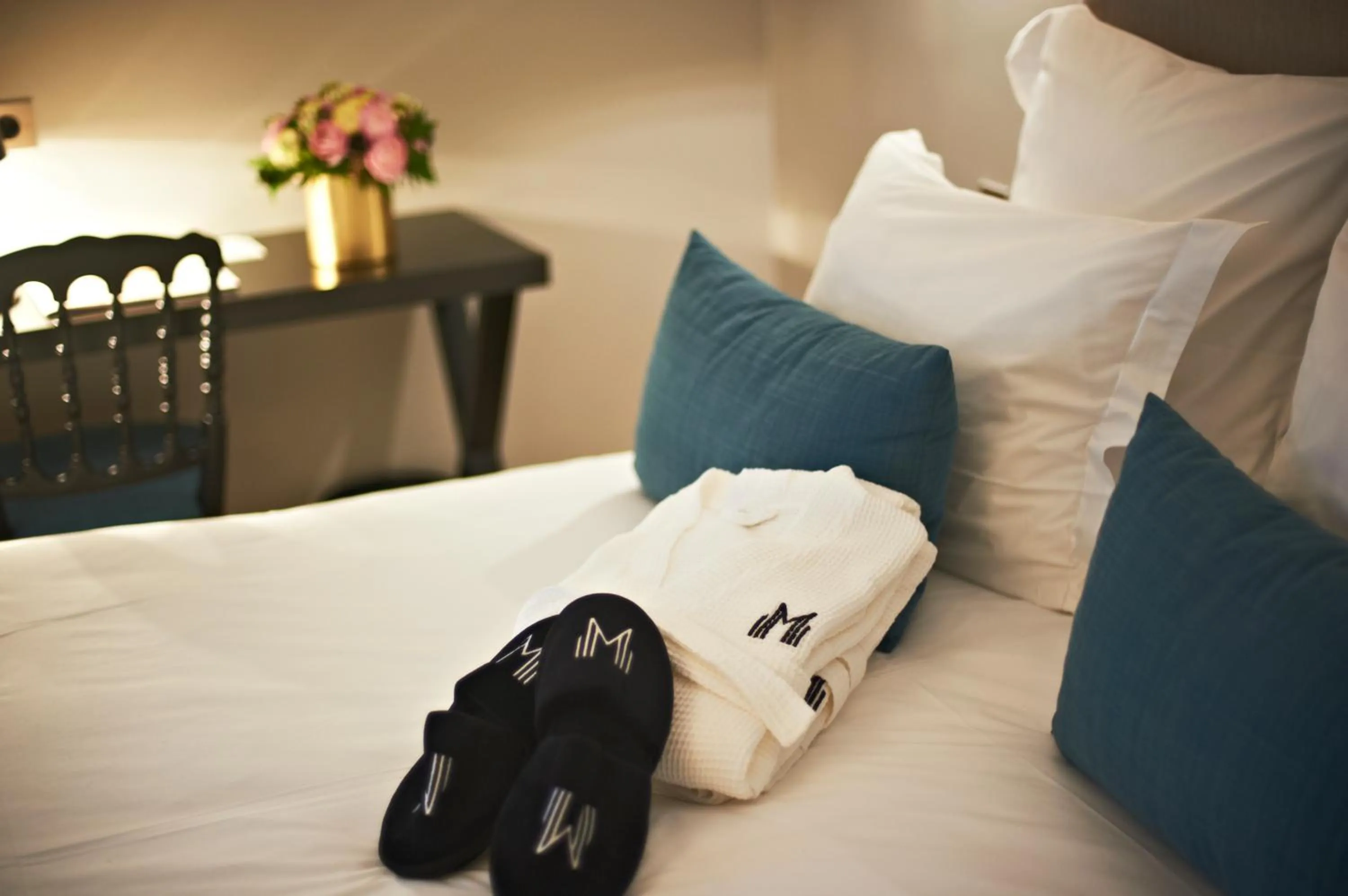 Decorative detail, Bed in Hôtel Mathis Elysées