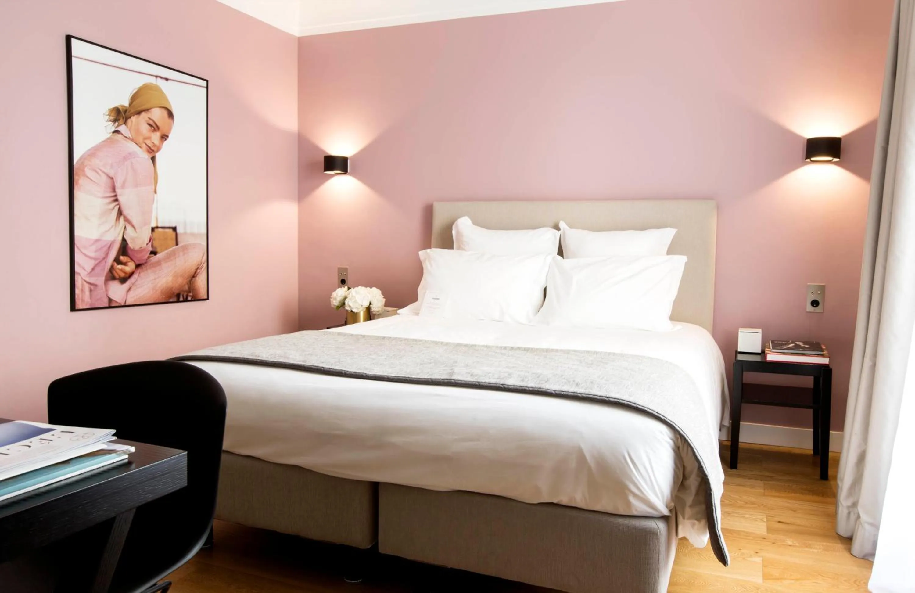 Photo of the whole room, Bed in Hôtel Mathis Elysées