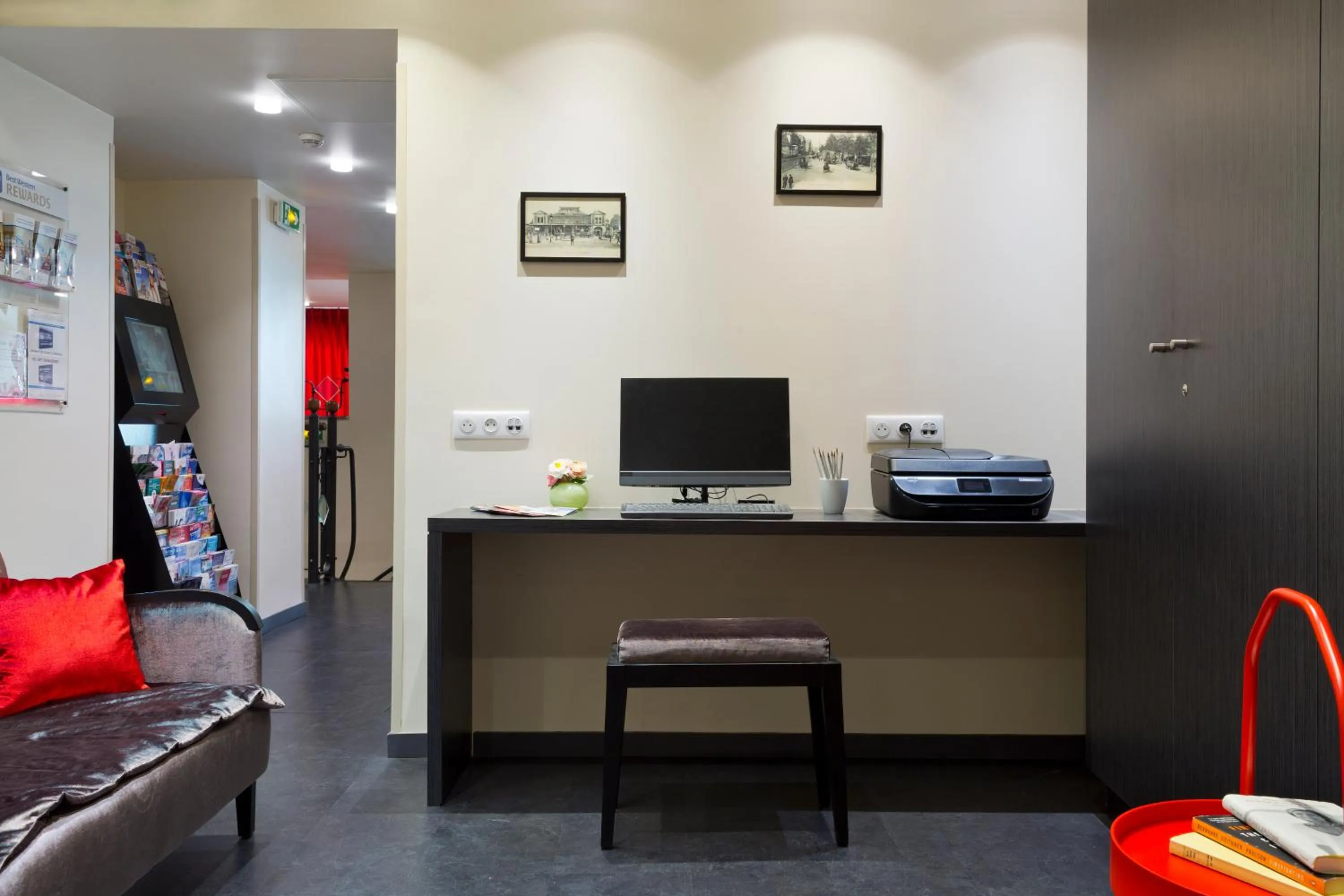 Seating area in Hôtel Aurore Paris Gare de Lyon