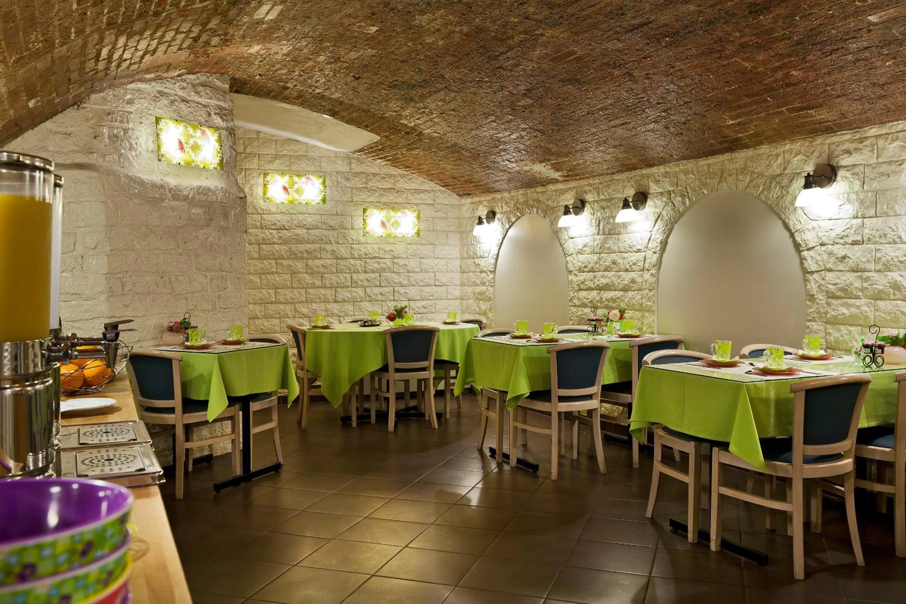 Breakfast in Hôtel Aurore Paris Gare de Lyon