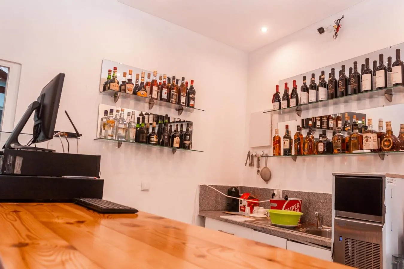 Restaurant/places to eat in Hotel Vitoria