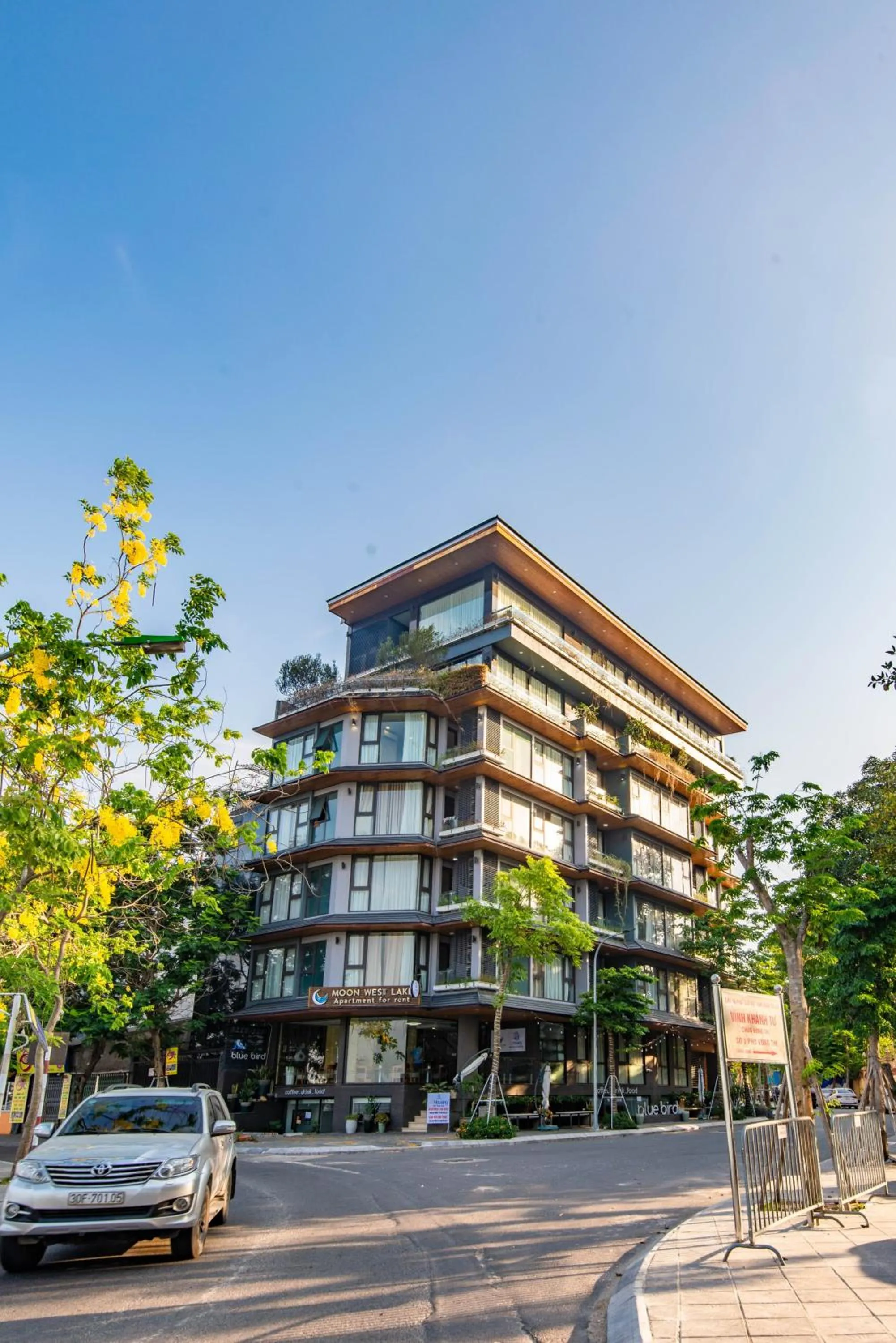 Property building in 22Land Moon West Lake