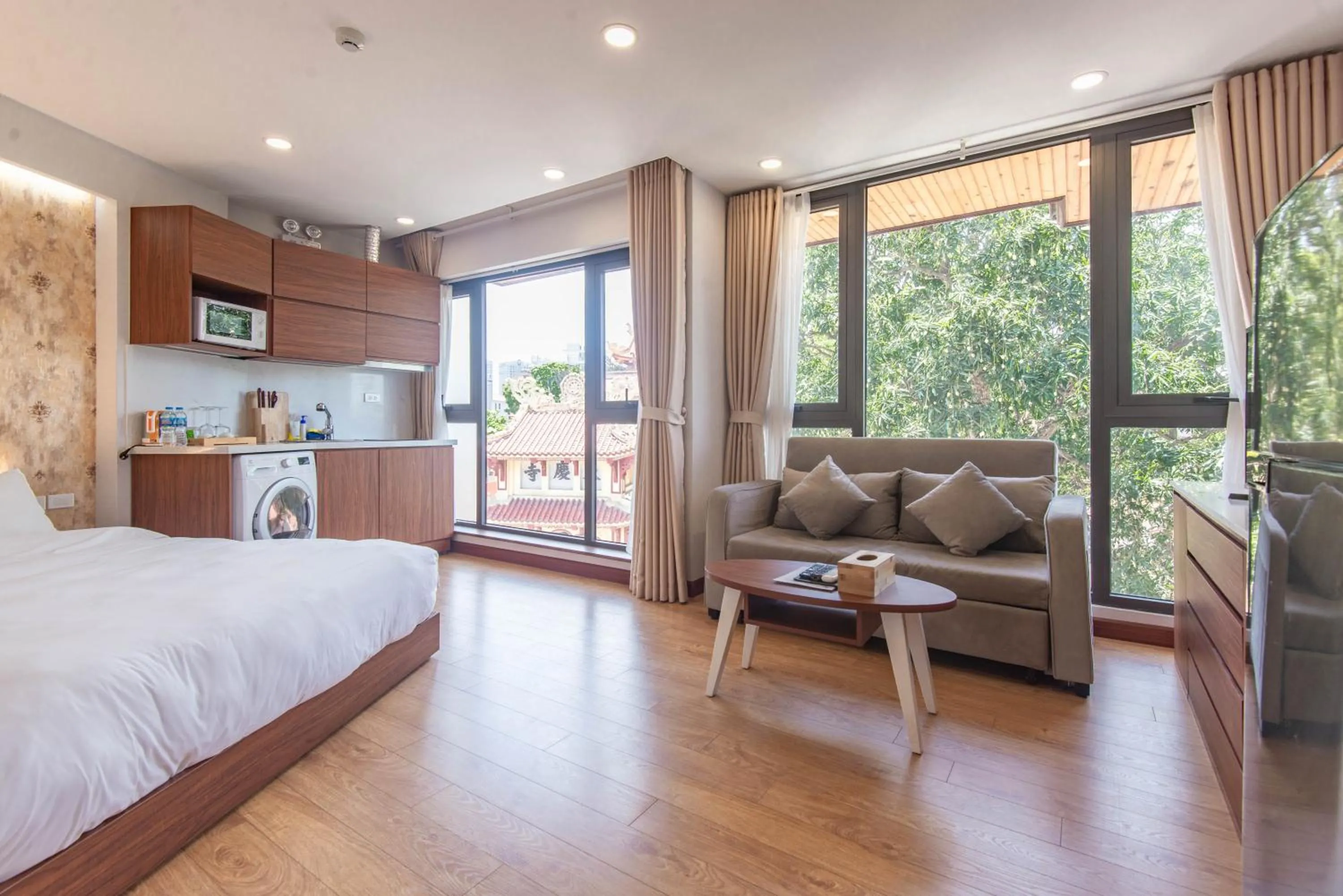 Kitchen or kitchenette, Bed in 22Land Moon West Lake