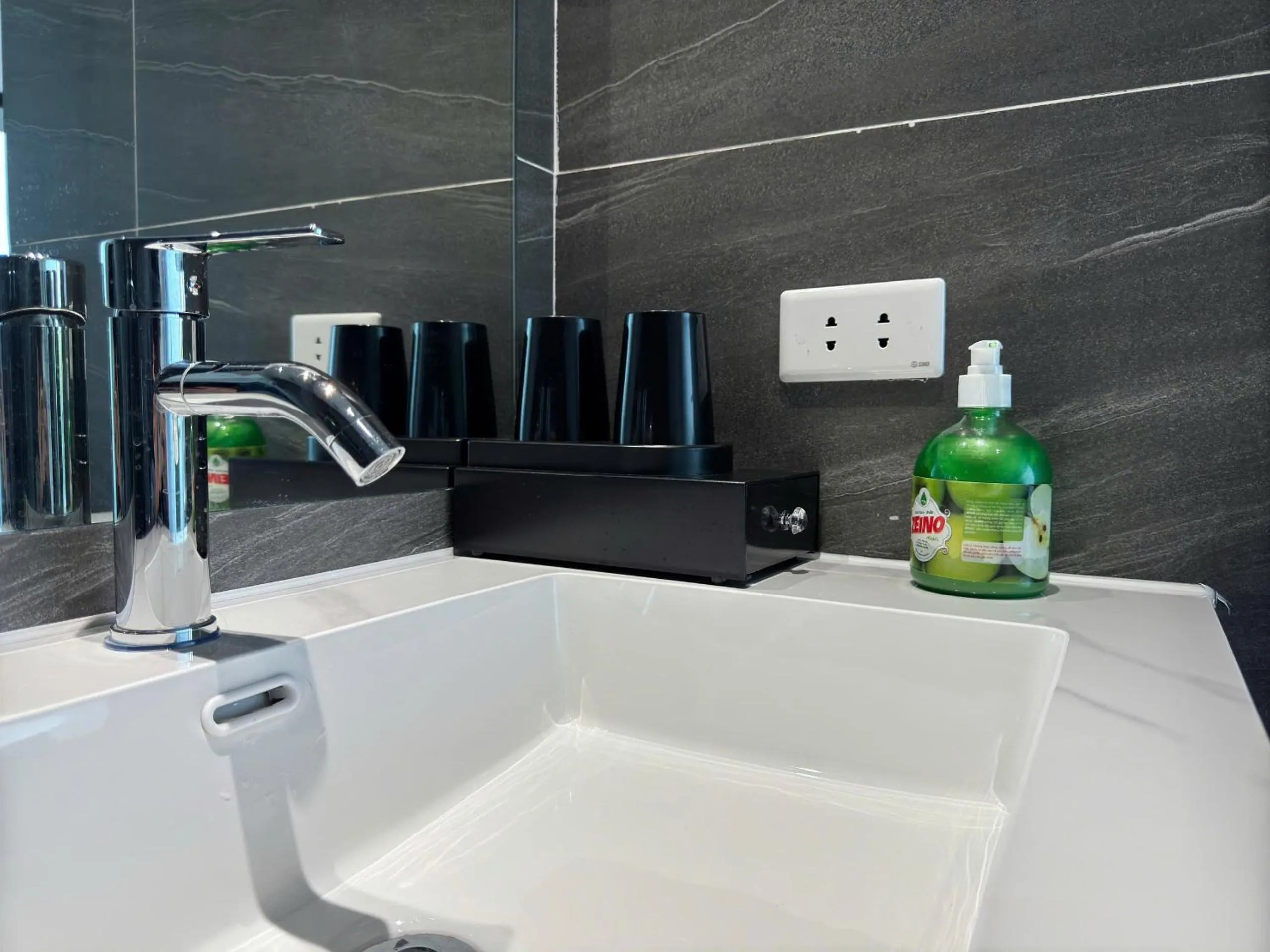 Bathroom in 22Land Moon West Lake