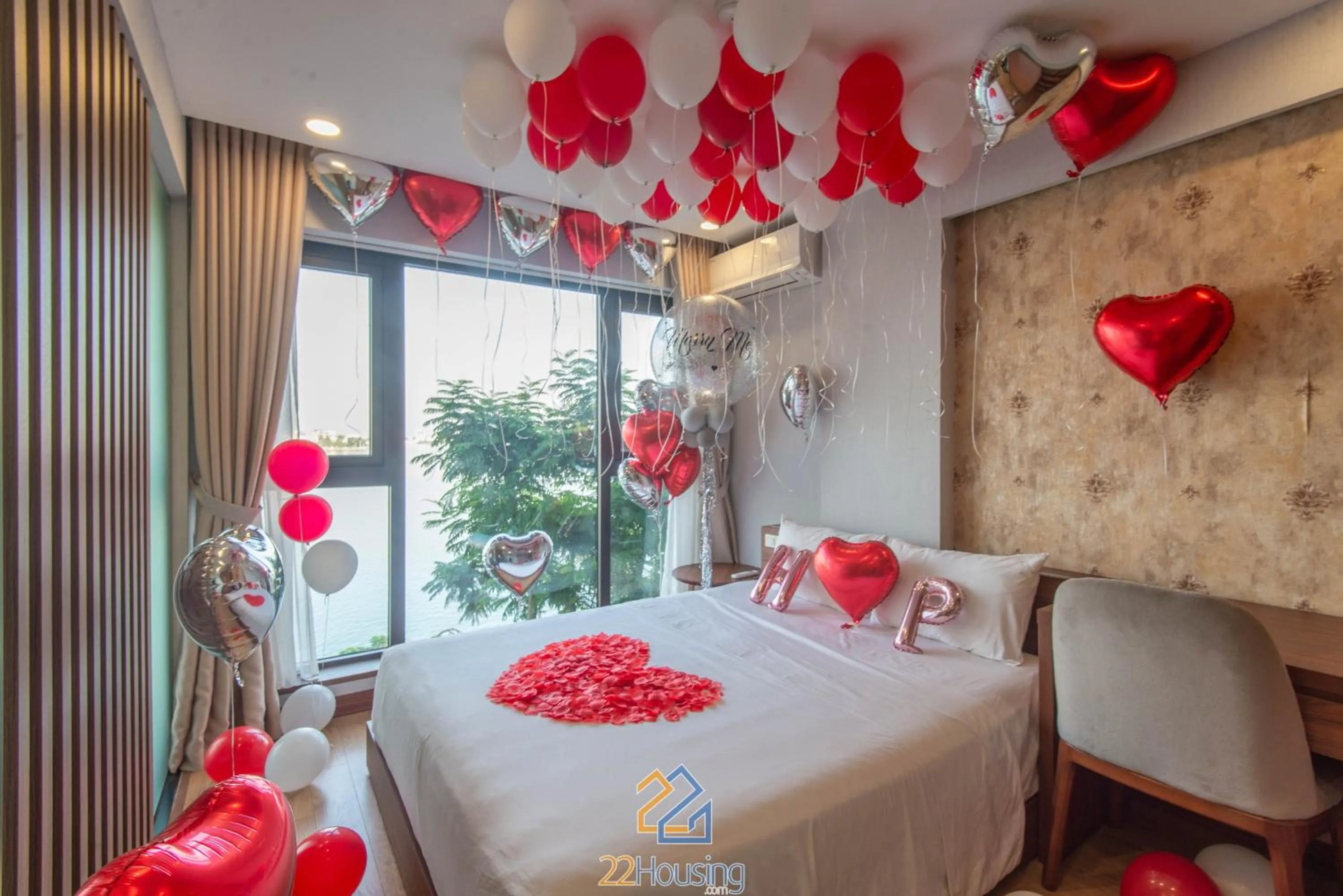 Photo of the whole room, Bed in 22Land Moon West Lake