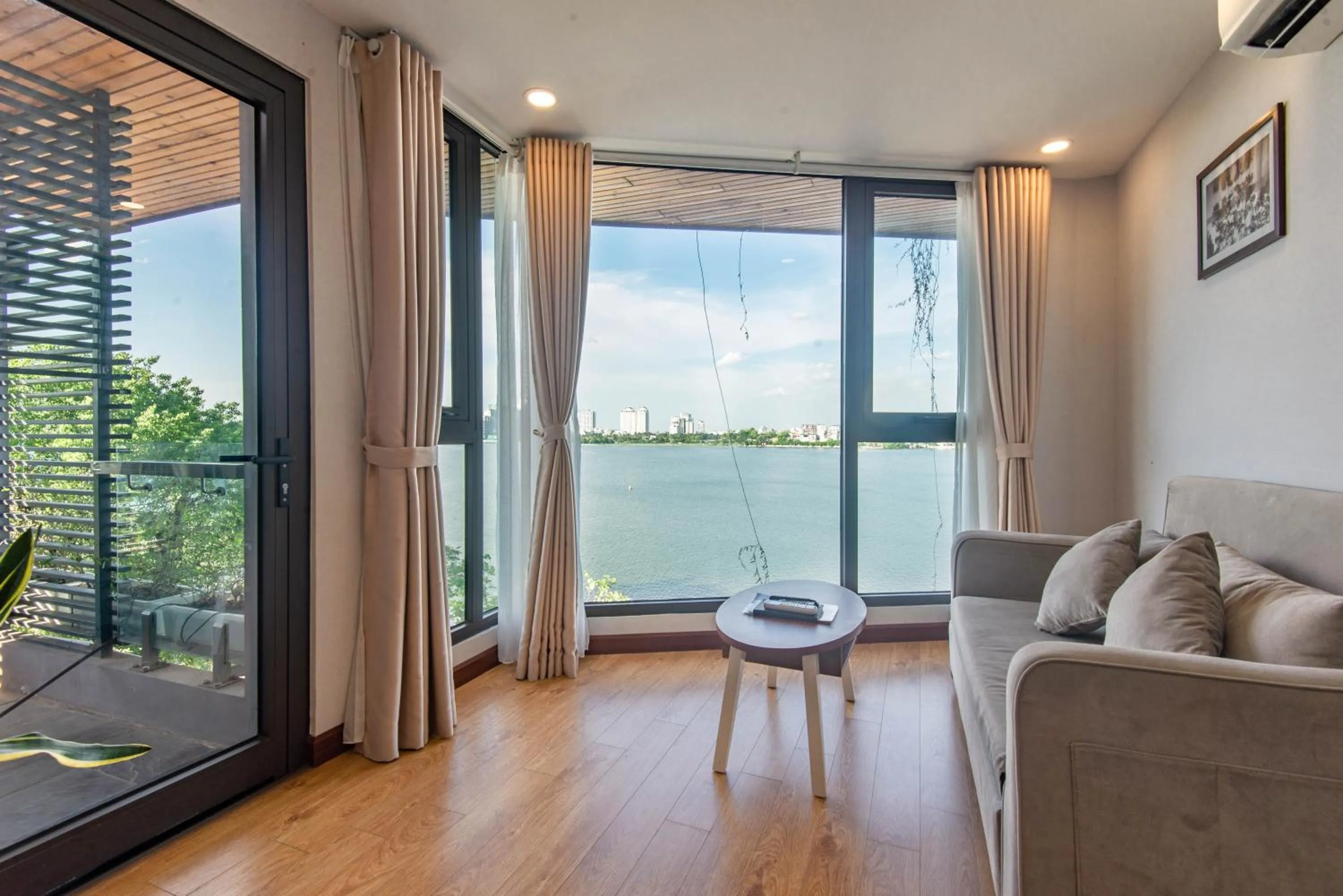 View (from property/room) in 22Land Moon West Lake