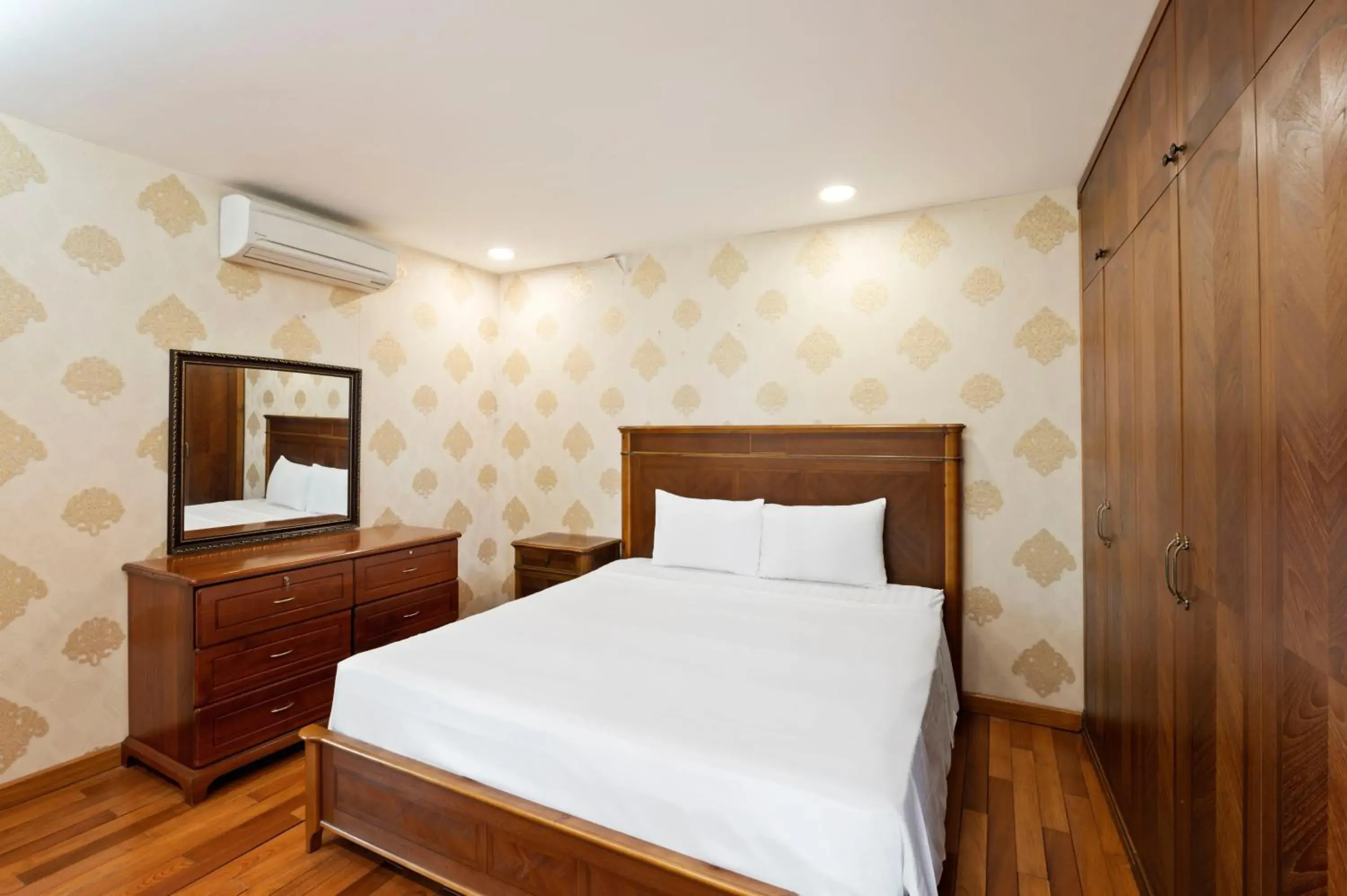 Two-Bedroom Apartment with Balcony and Terrace in 22Land Moon West Lake Two-Bedroom Apartment with Balcony and Terrace in 22Land Moon West Lake