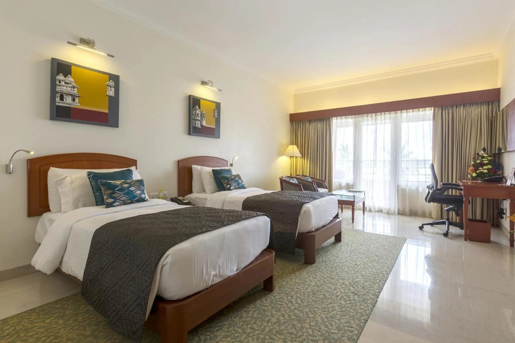 Bedroom, Bed in Hotel Naveen Lakeside