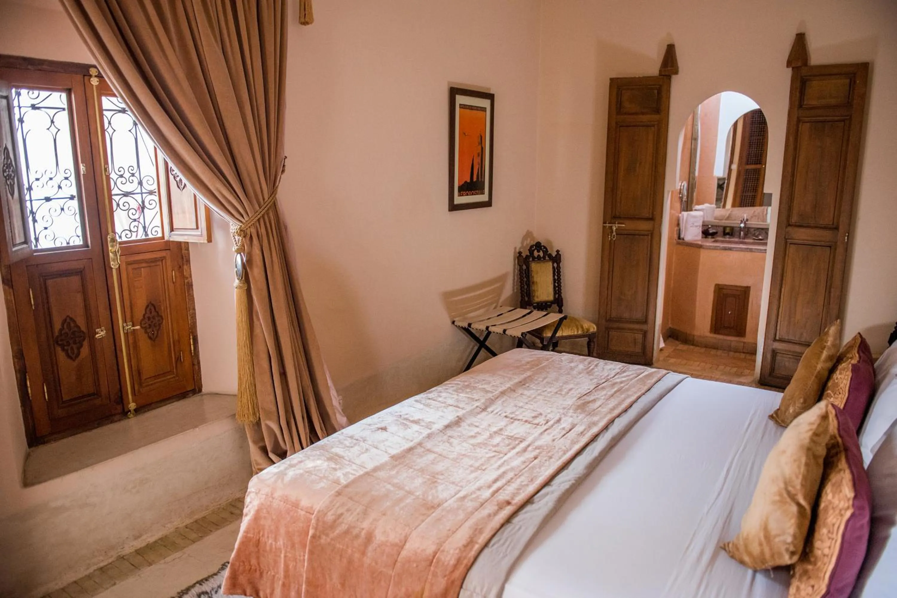 Bed in Riad Zamzam