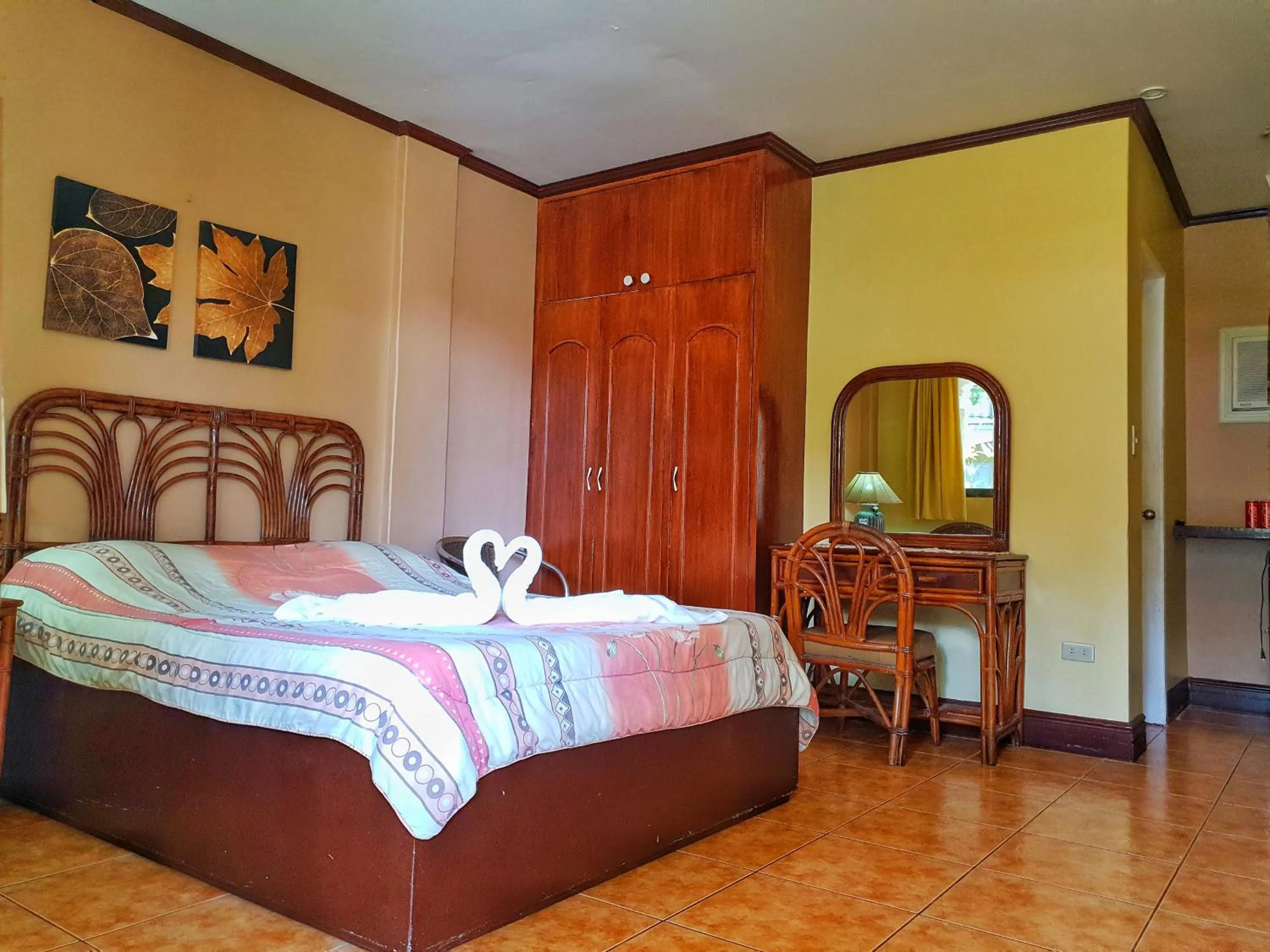 Bed in Playa Papagayo Beach Inn