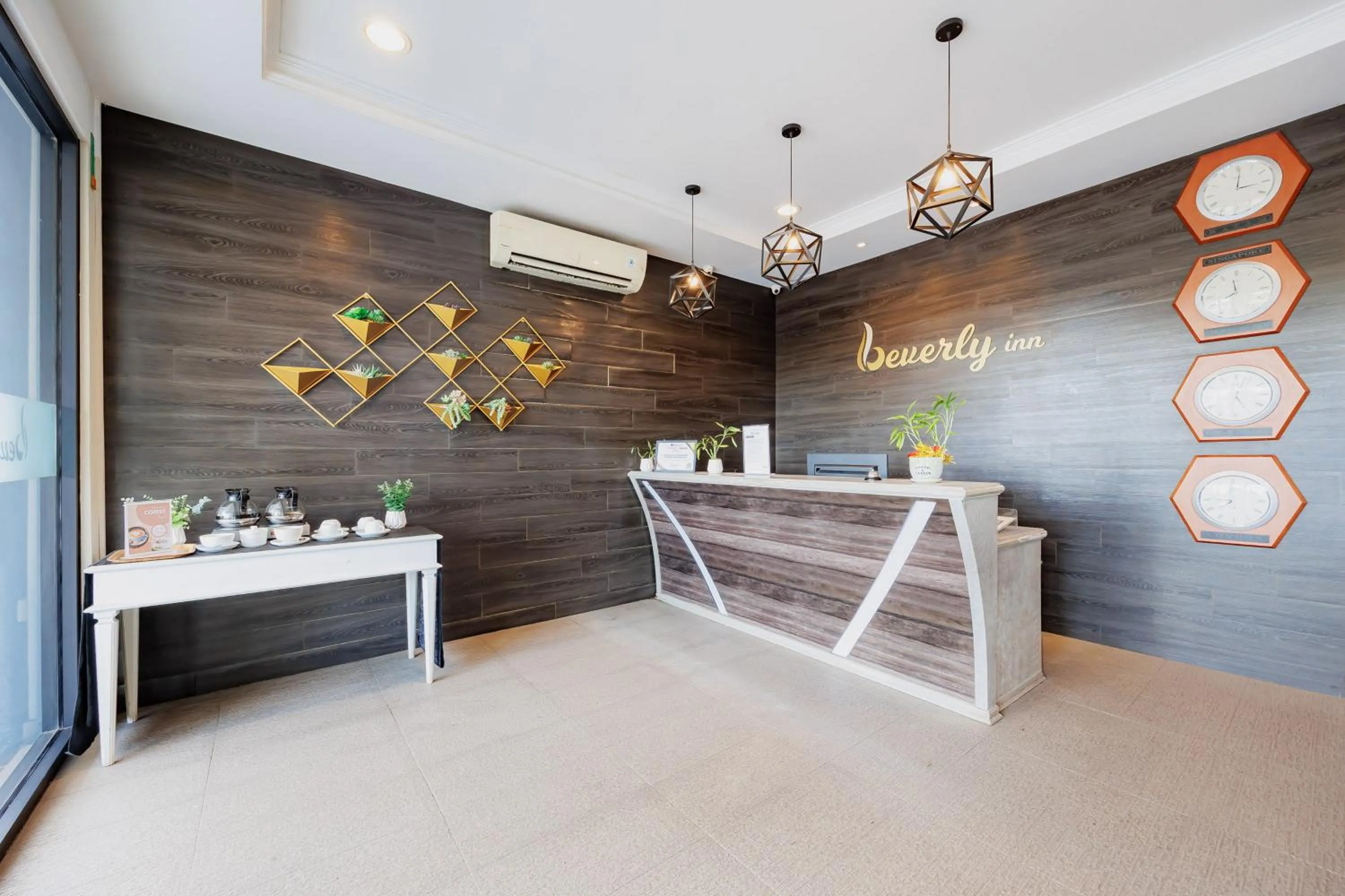 Lobby or reception in RedDoorz Plus near Ferry Terminal Batam Center