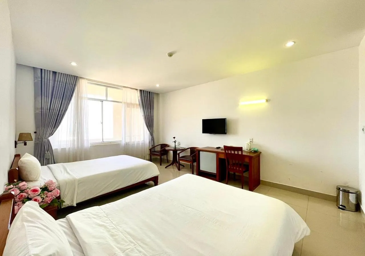Bed in My Khe 2 Da Nang Seafront Hotel