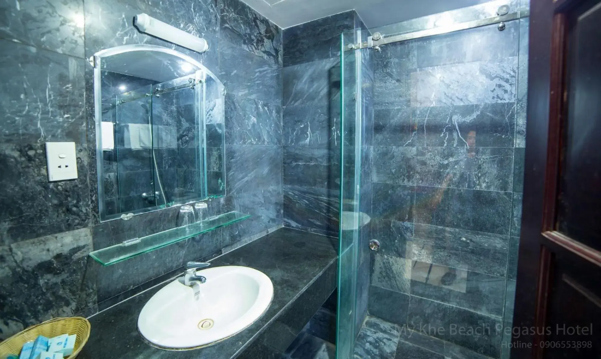 Superior Double or Twin Room in My Khe 2 Da Nang Seafront Hotel Superior Double or Twin Room in My Khe 2 Da Nang Seafront Hotel