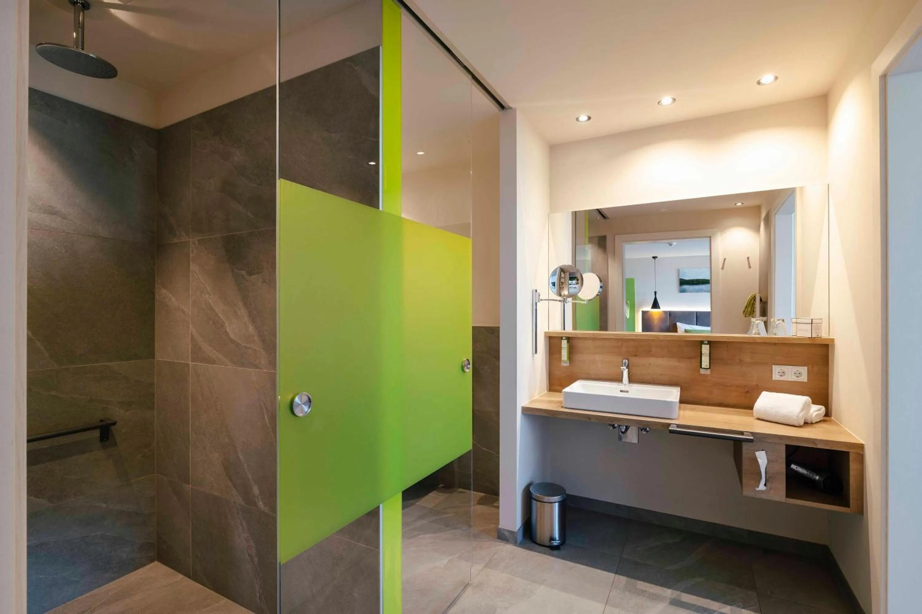 Shower in Hotel Pfeiss