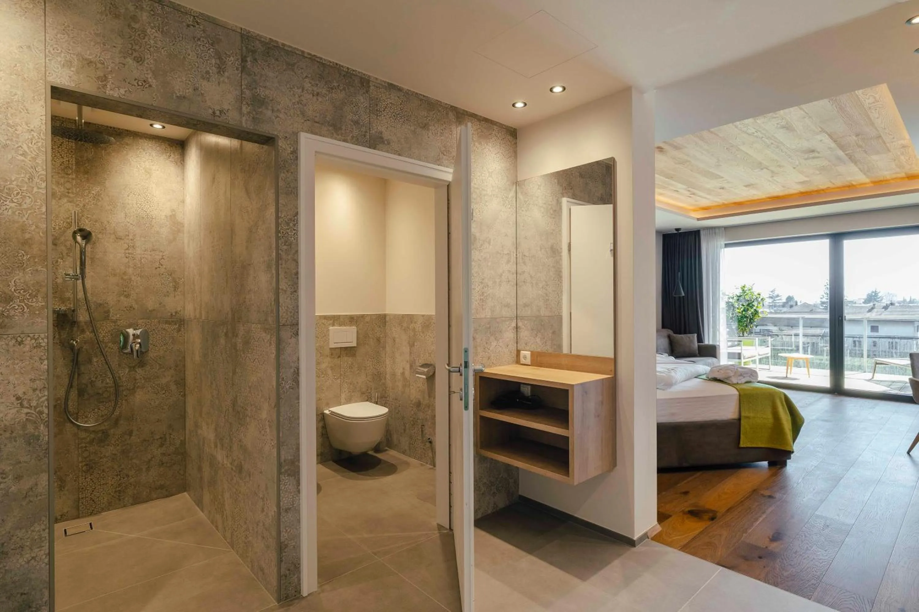 Shower in Hotel Pfeiss