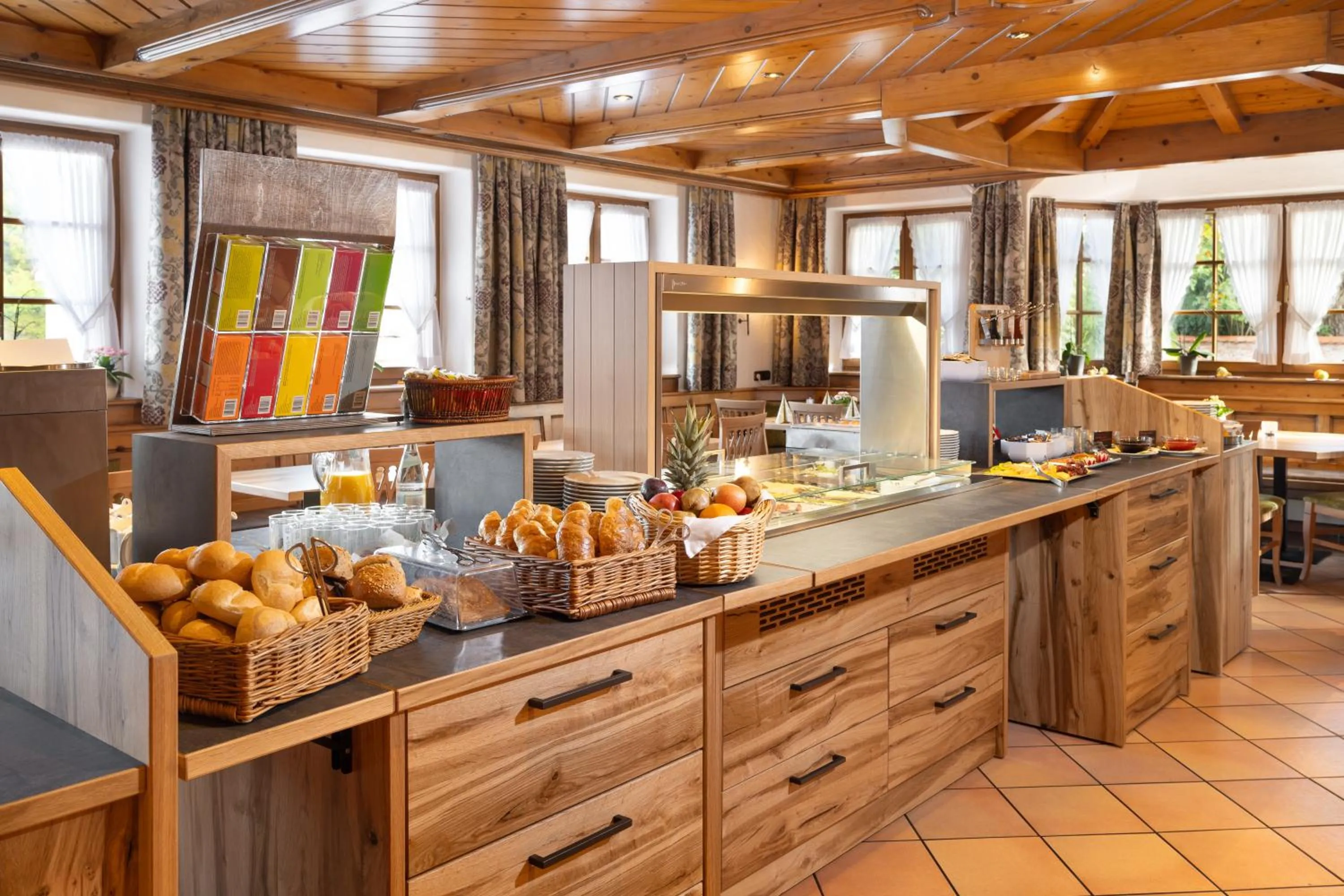 Breakfast in Hotel Neuwirt