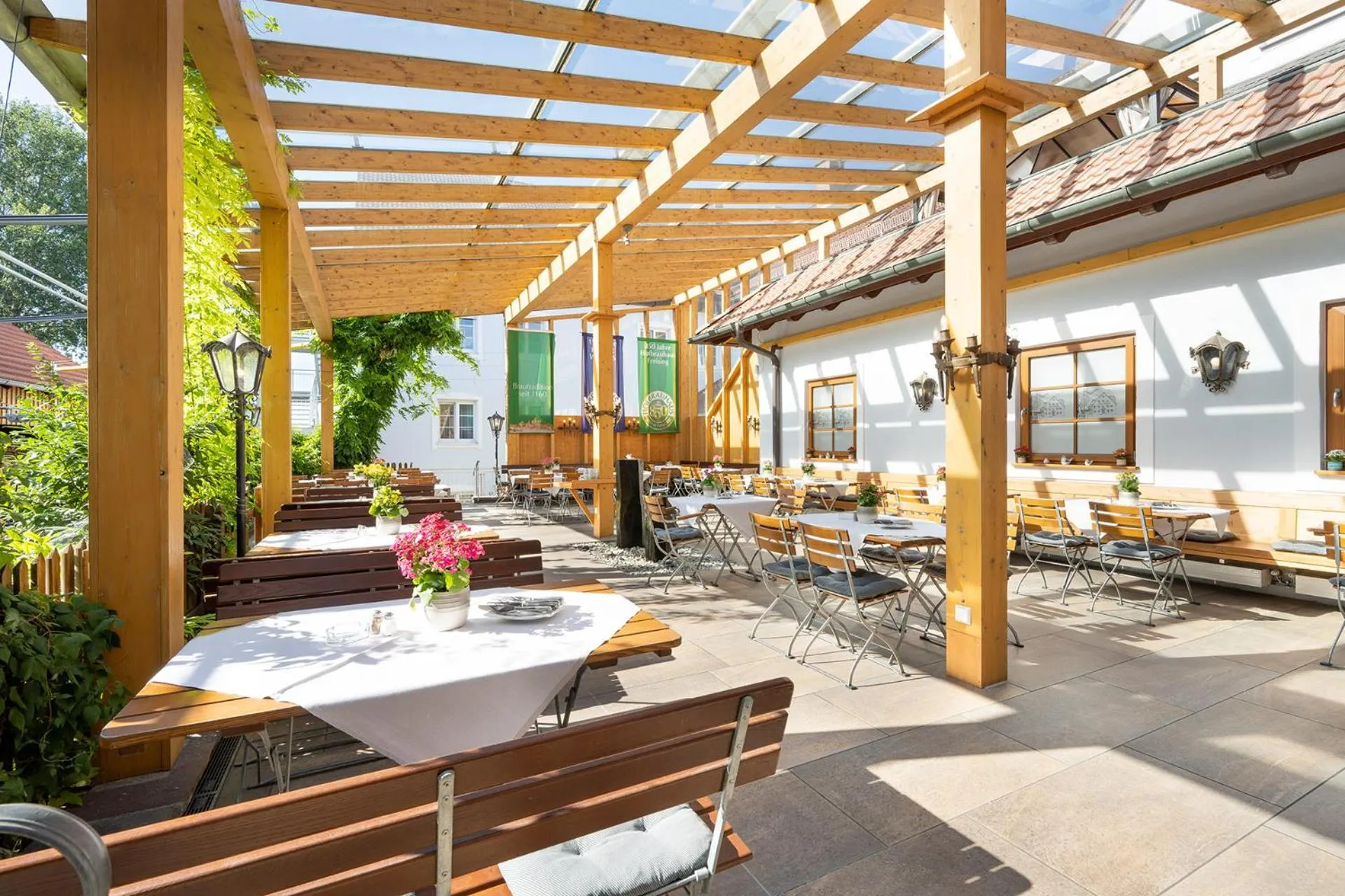 Restaurant/places to eat in Hotel Neuwirt