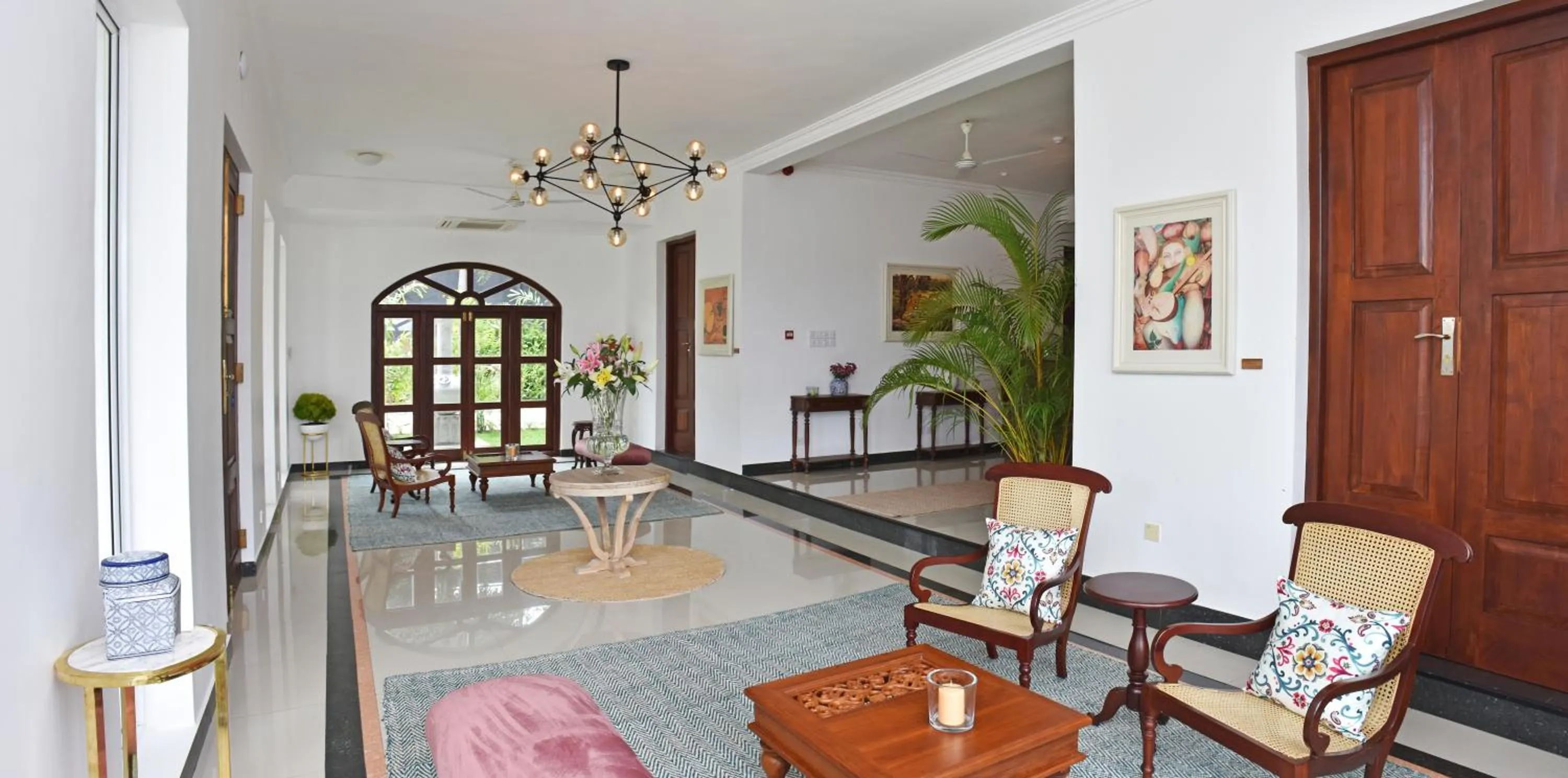 Lobby or reception in Fox Kandy by Fox Resorts - Luxury in the Mist
