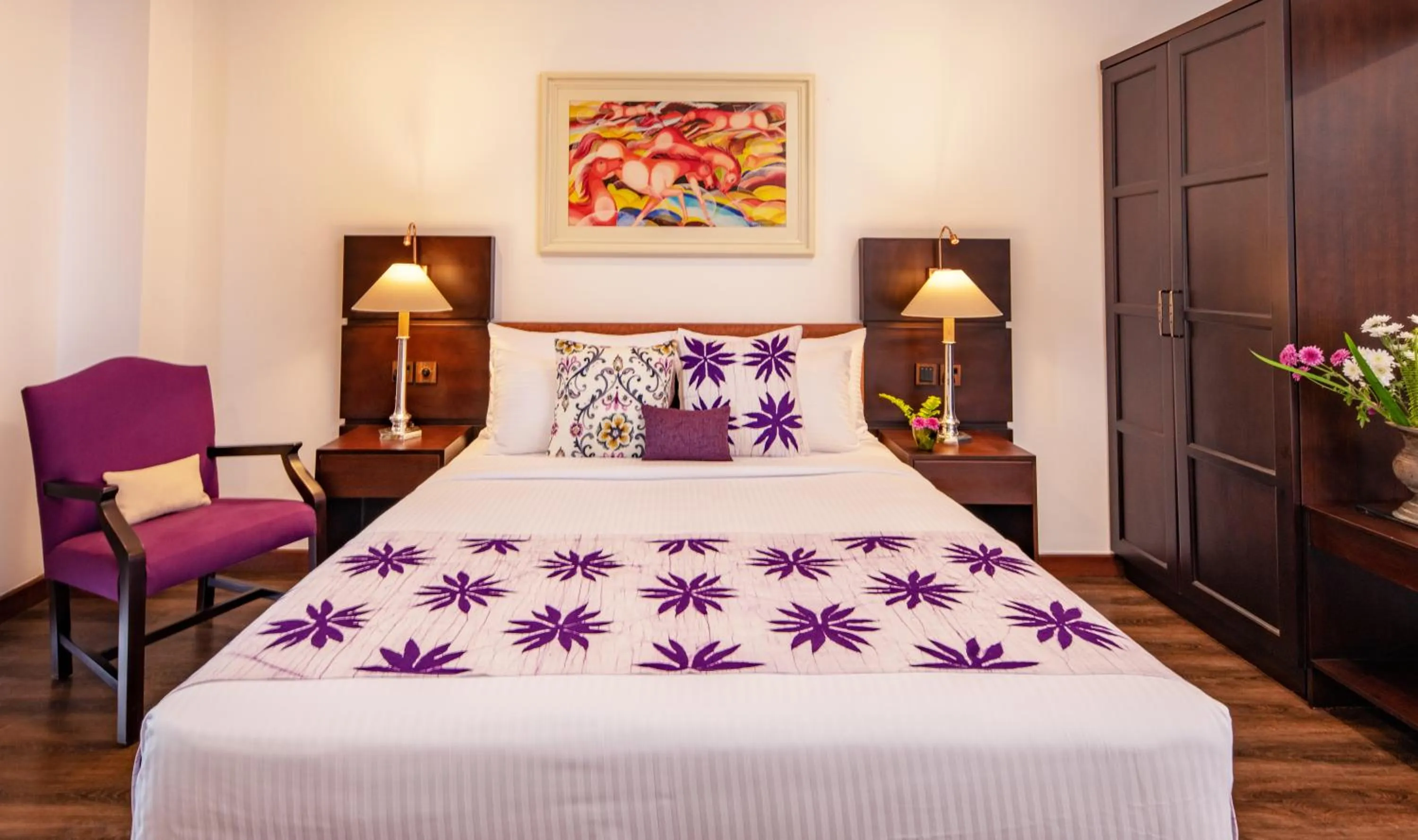 Bed in Fox Kandy by Fox Resorts - Luxury in the Mist