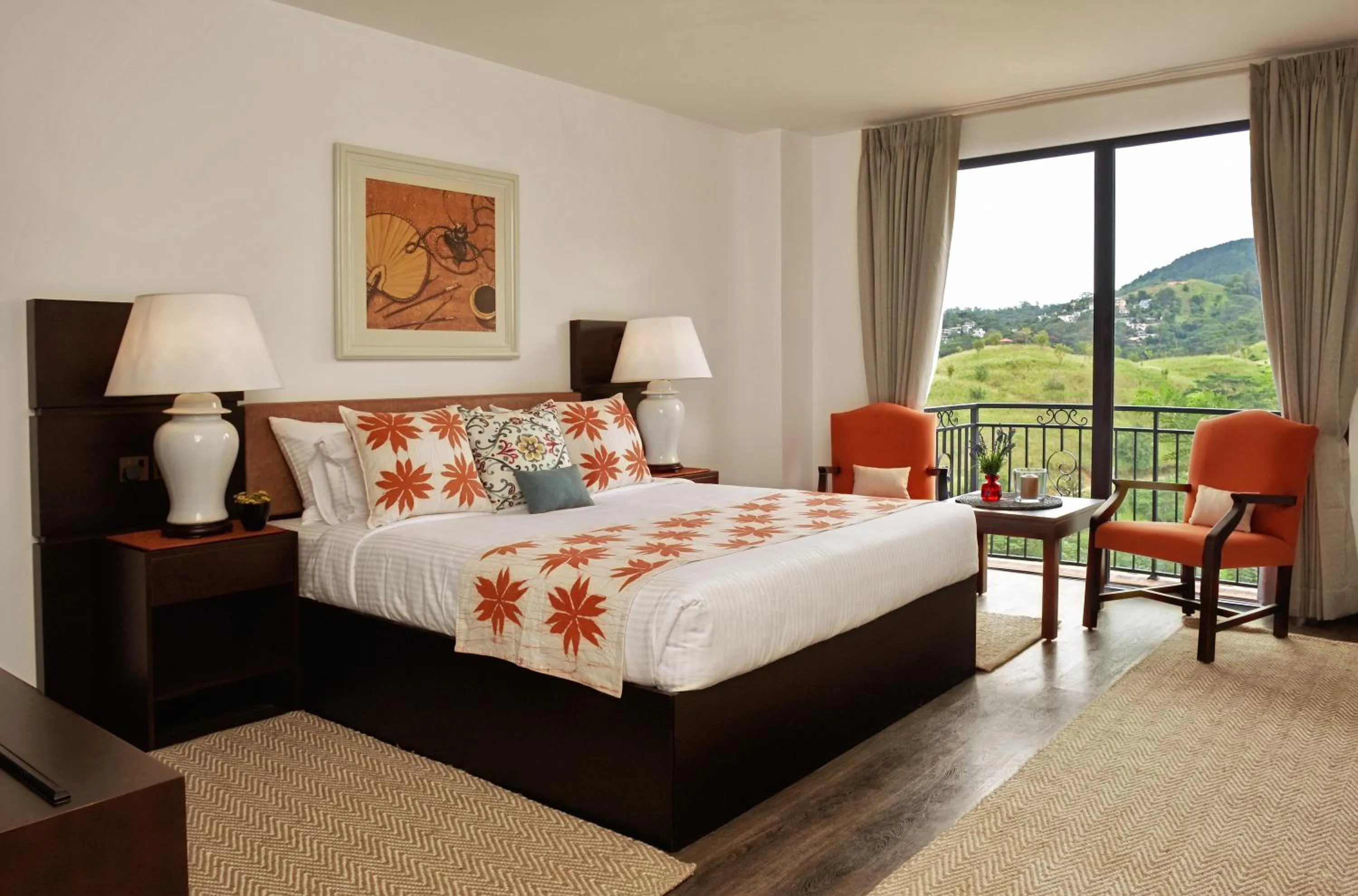 Bed in Fox Kandy by Fox Resorts - Luxury in the Mist