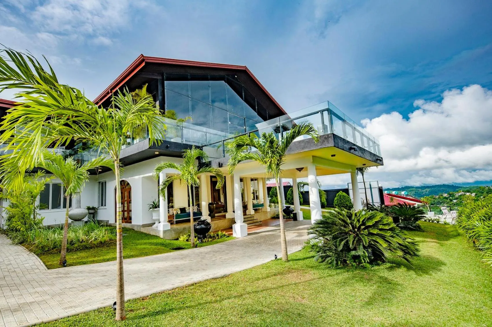 Property building in Fox Kandy by Fox Resorts - Luxury in the Mist