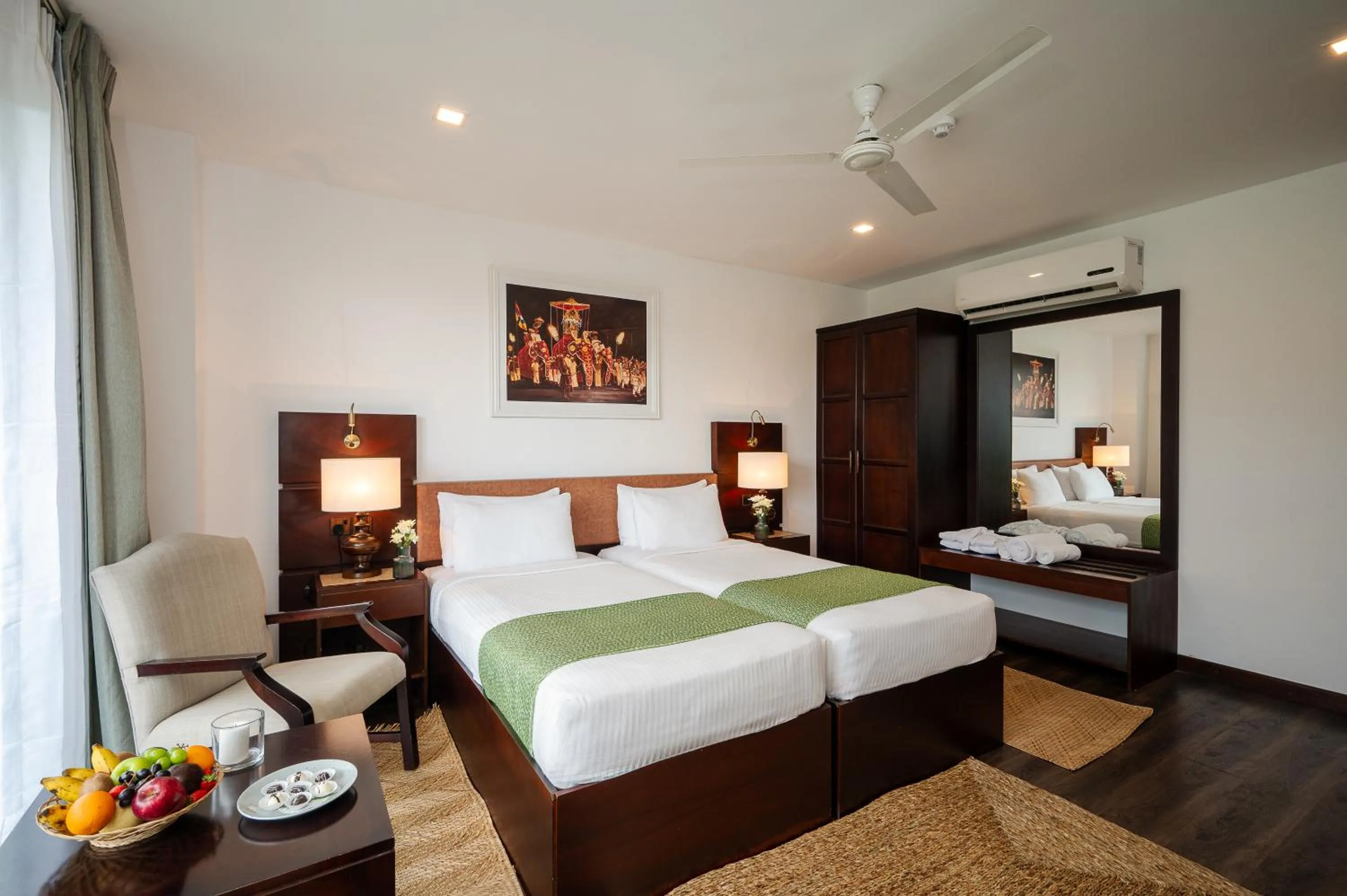 Photo of the whole room, Bed in Fox Kandy by Fox Resorts - Luxury in the Mist