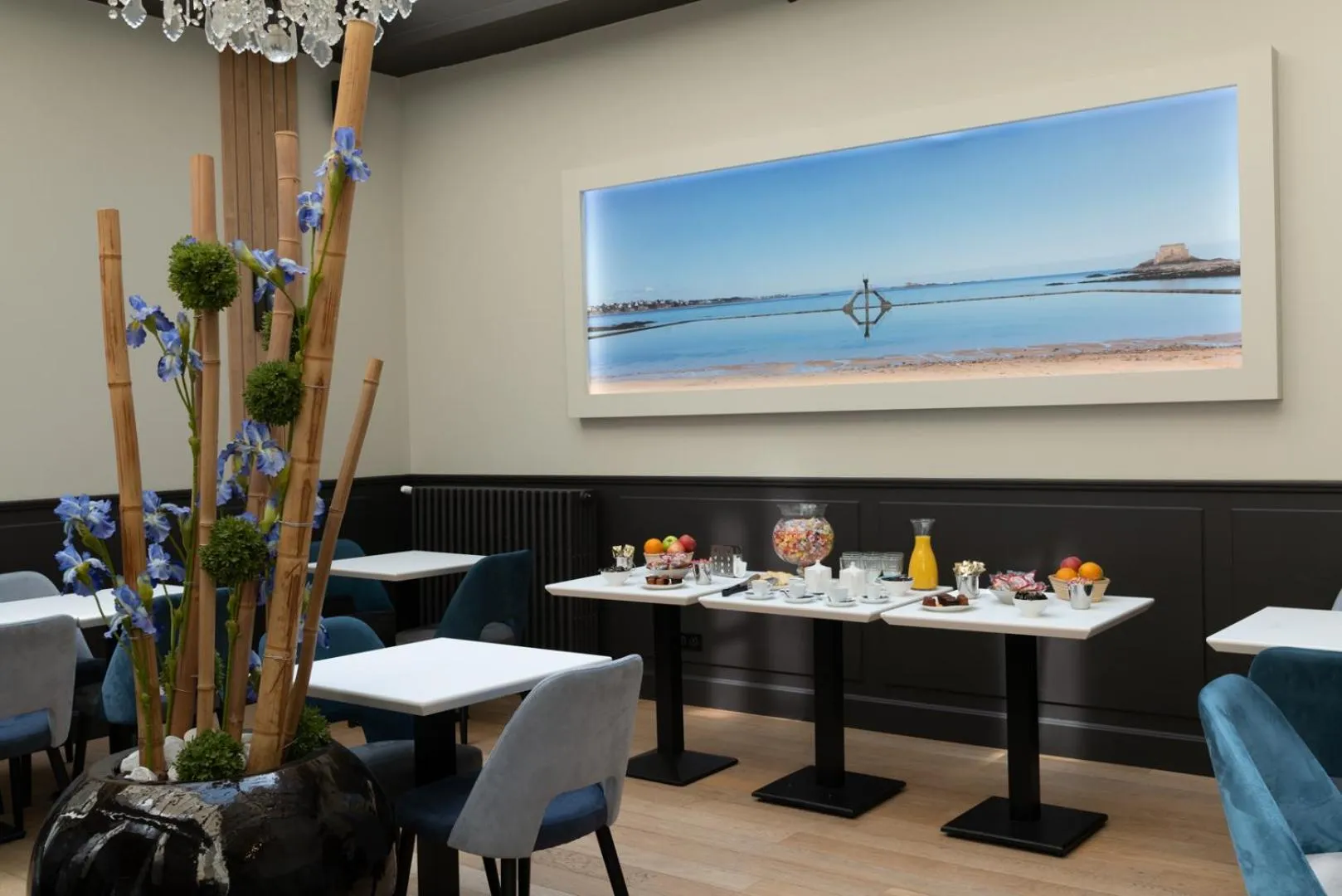 Food and drinks in Hotel De L'univers