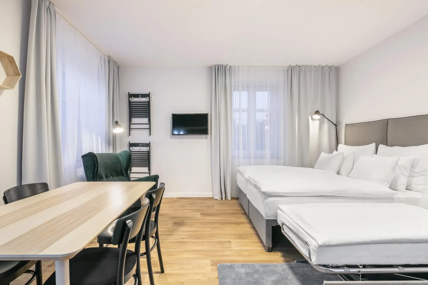 Photo of the whole room, Bed in Pytloun Flat Hotel