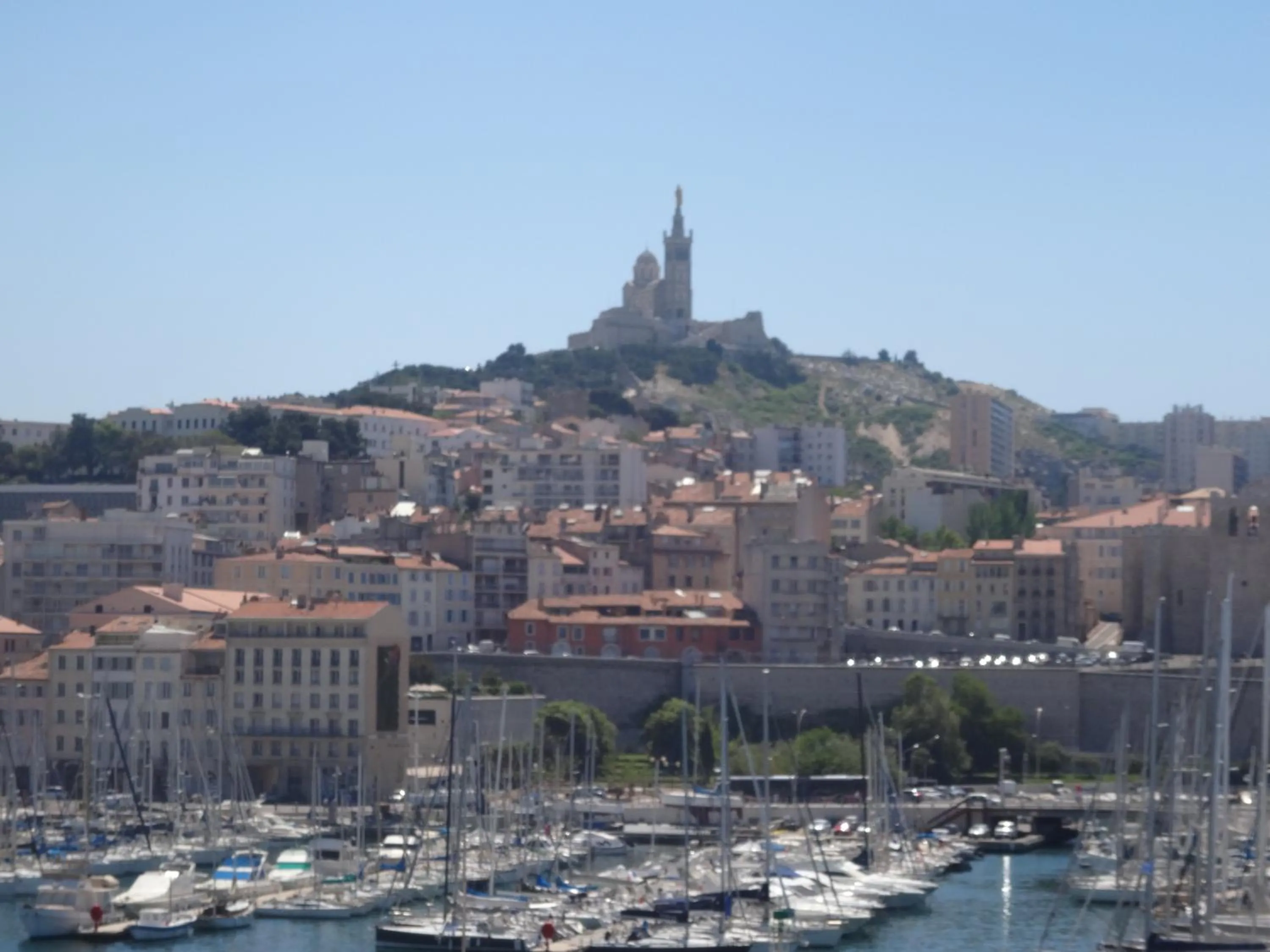 Activities in La LUNA of MARSEILLE - VILLA D'ARCHITECTE B&B