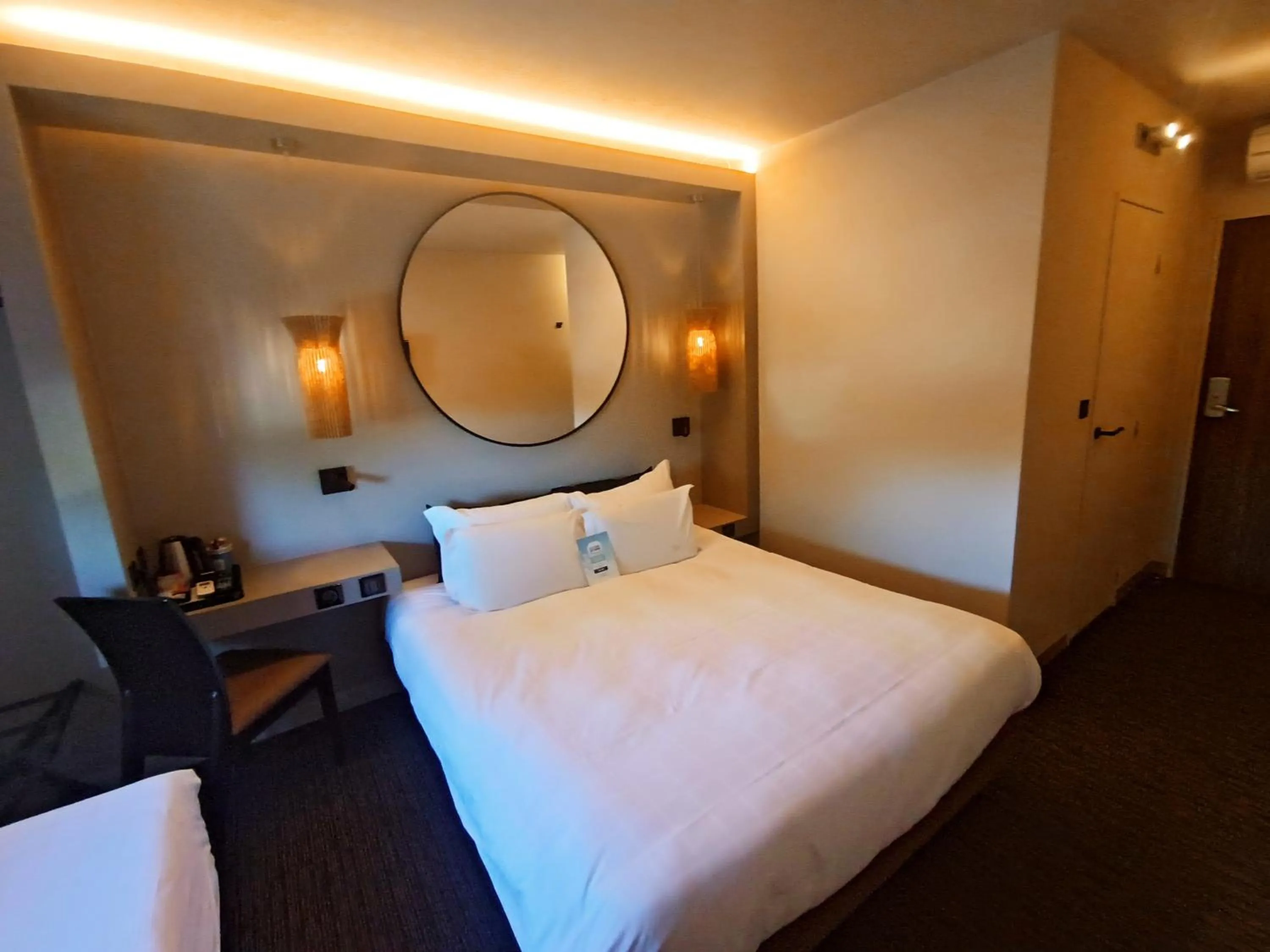 Bed in Hôtel Kyriad Brive Ouest