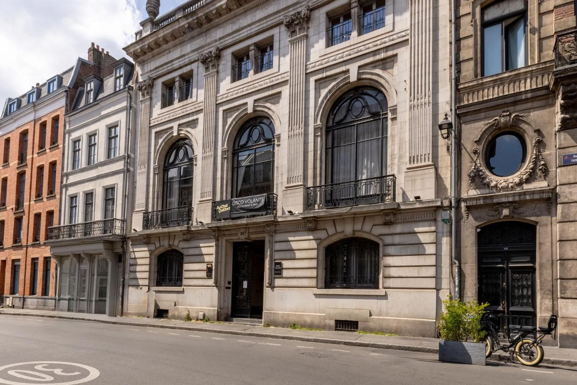 Property building in Au Chat Qui Dort Lille - Thiers