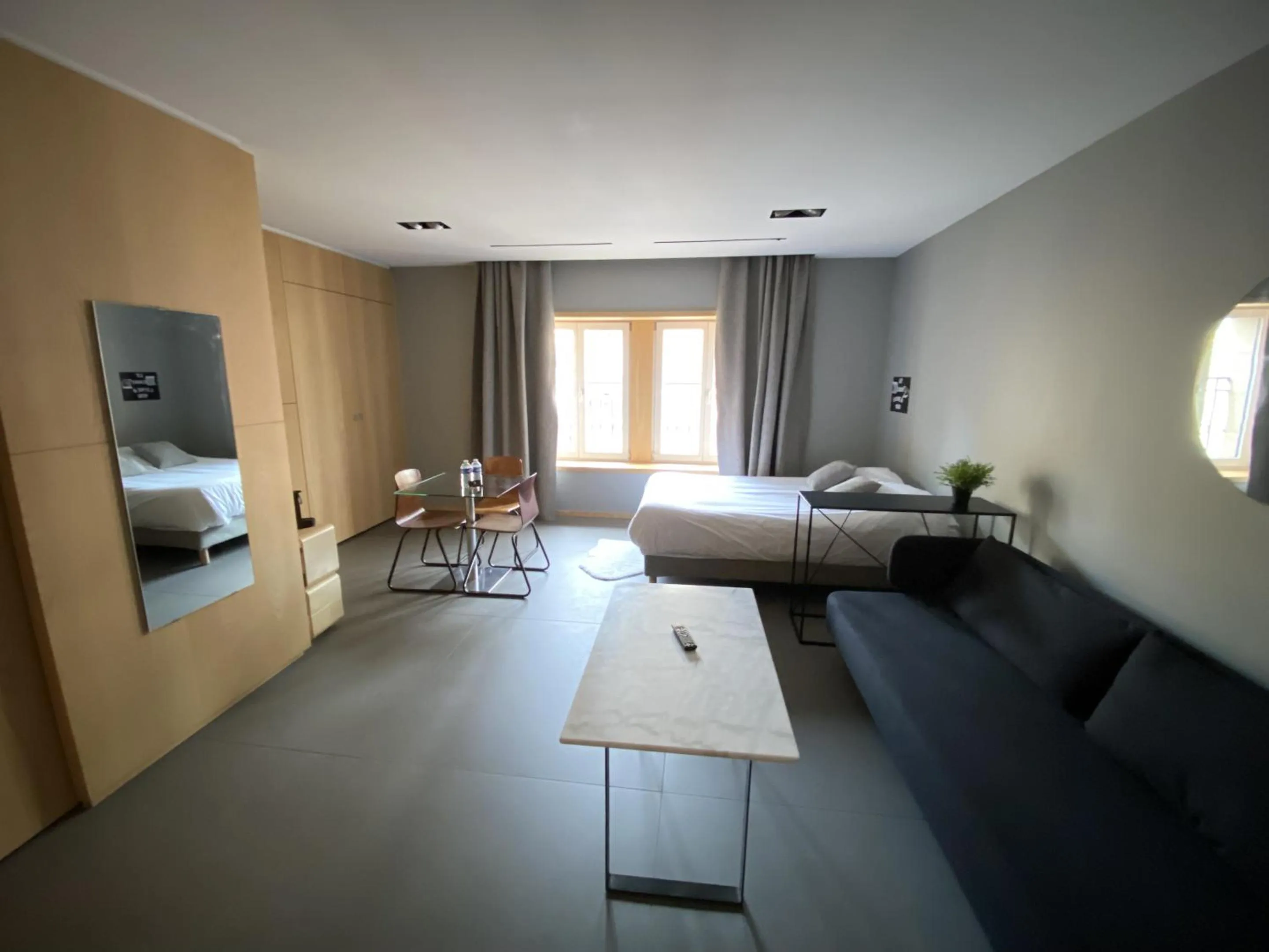 Deluxe One-Bedroom Apartment in Au Chat Qui Dort Lille - Thiers