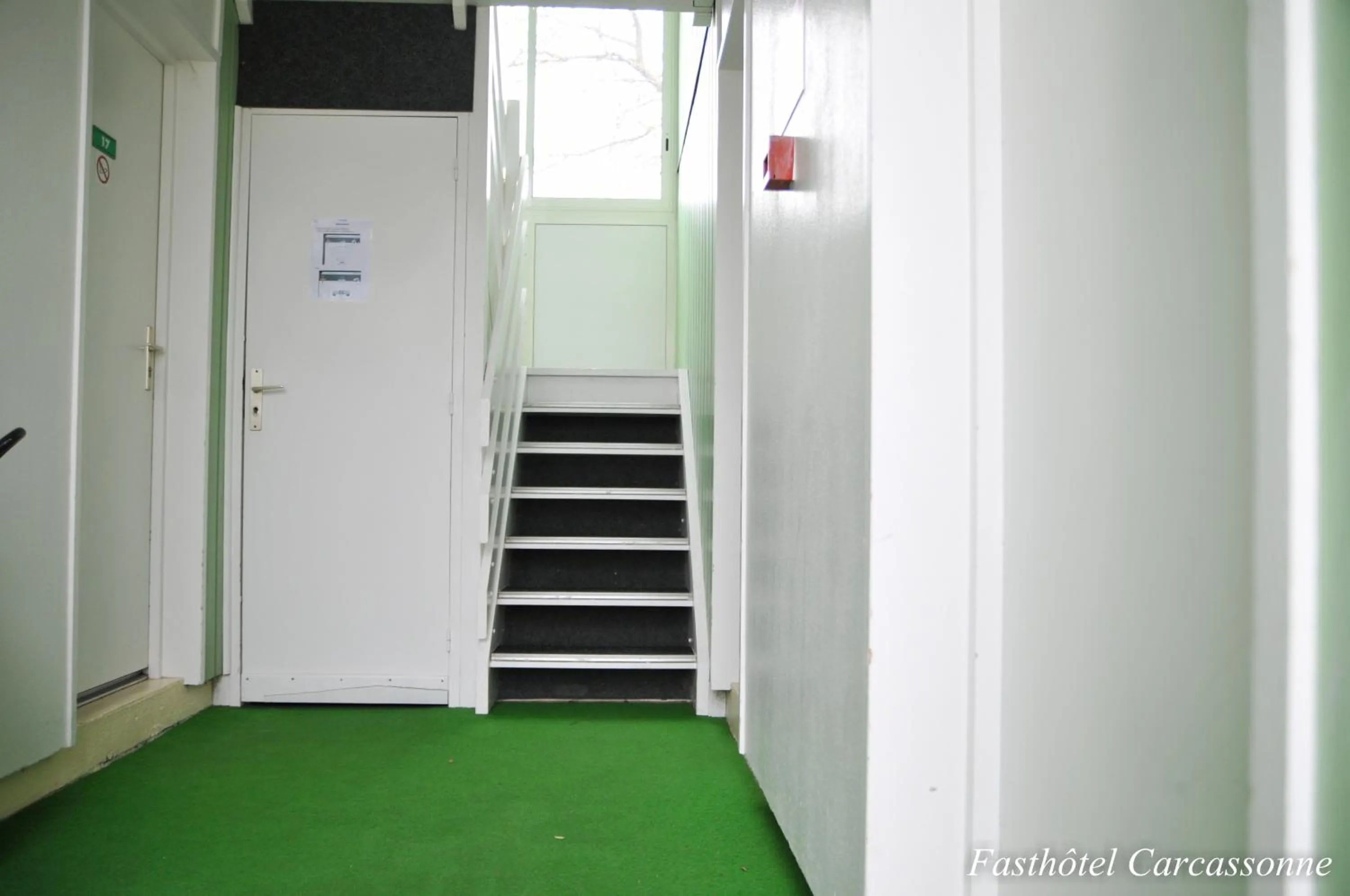 Lobby or reception in Fasthotel Carcassonne