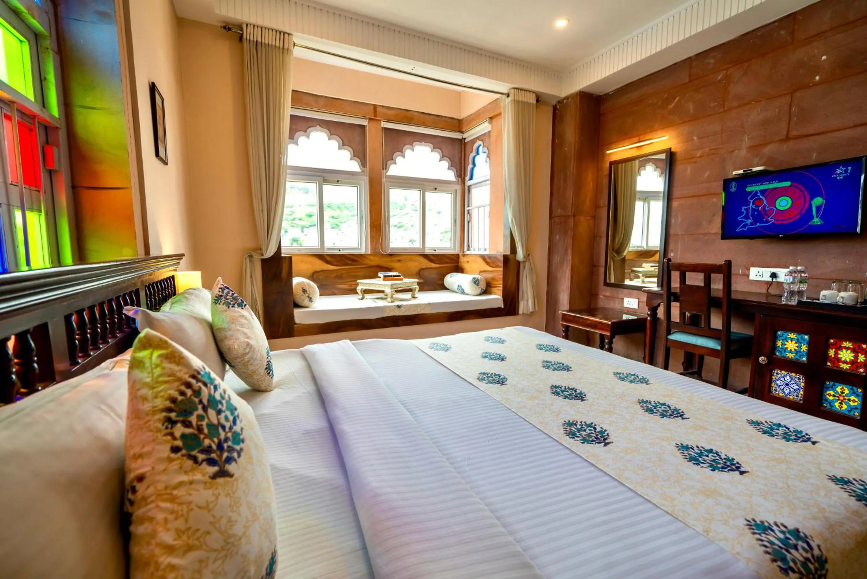 Bed in Kankariya Heritage