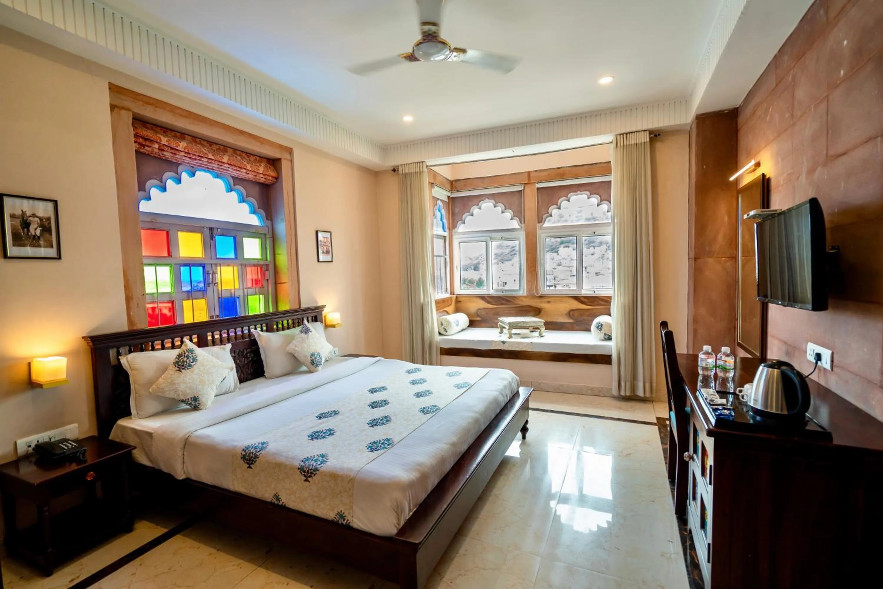 Bed in Kankariya Heritage