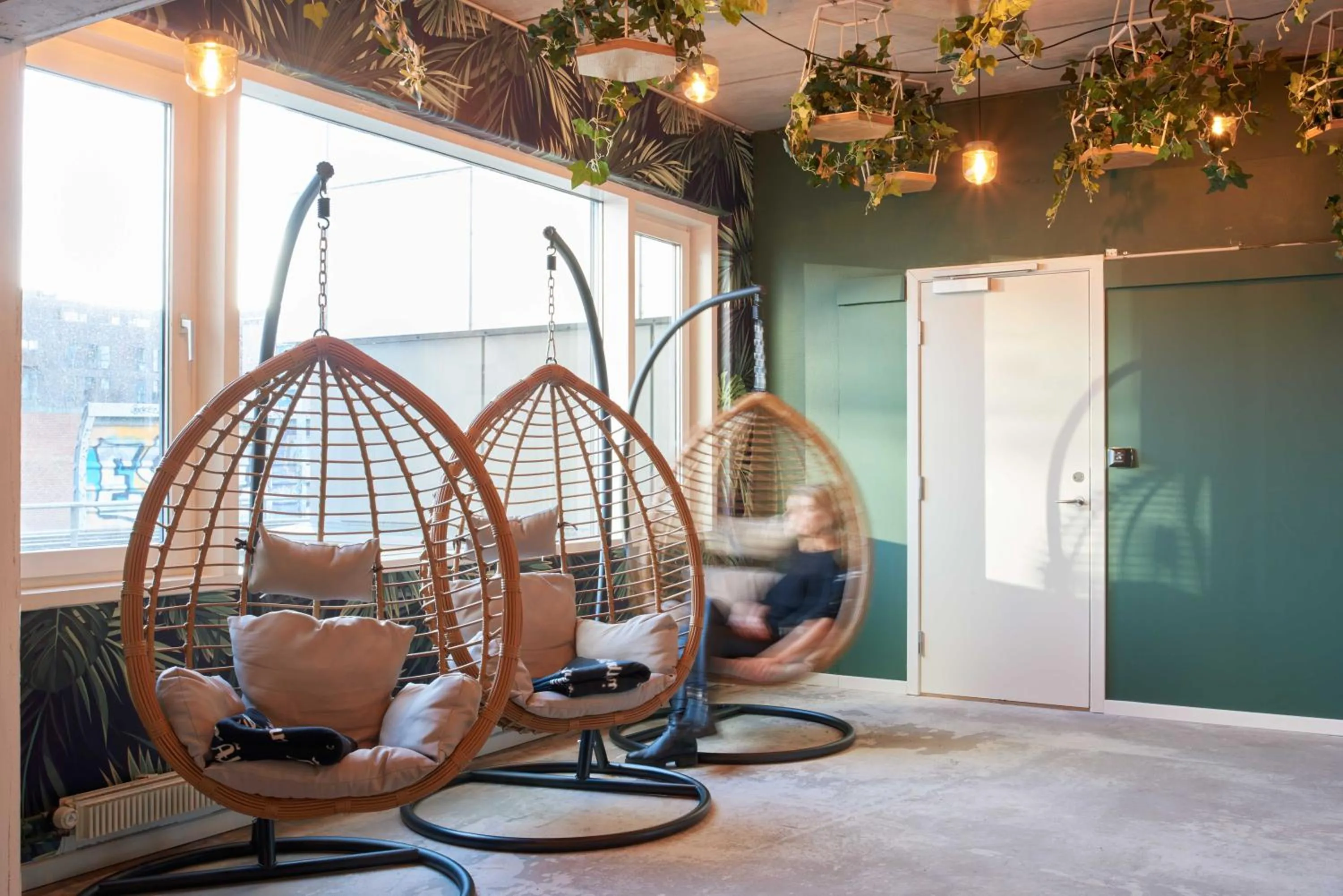 Lobby or reception in Urban Camper Hostel & Bar