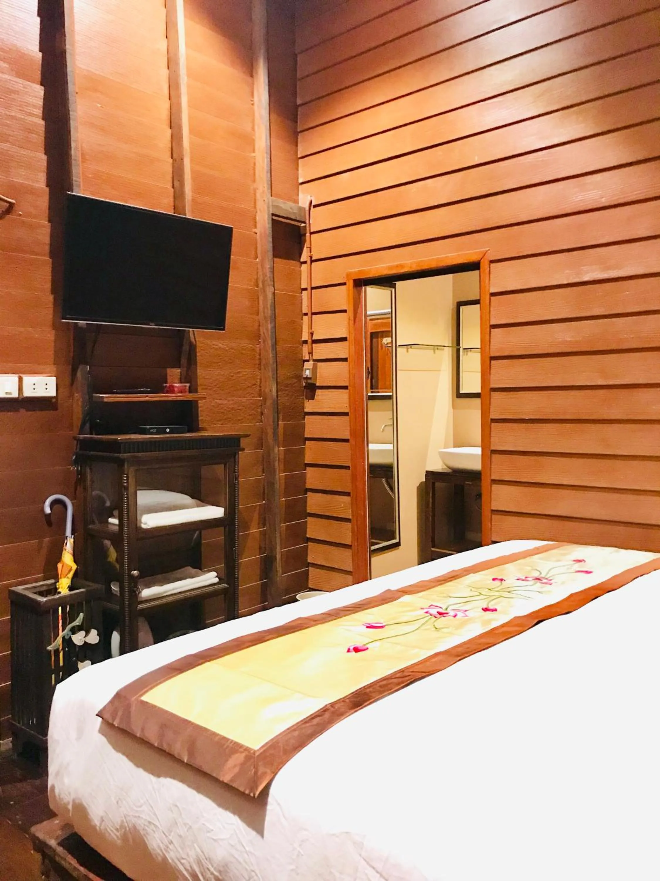 Bed in Reuan Vilawan