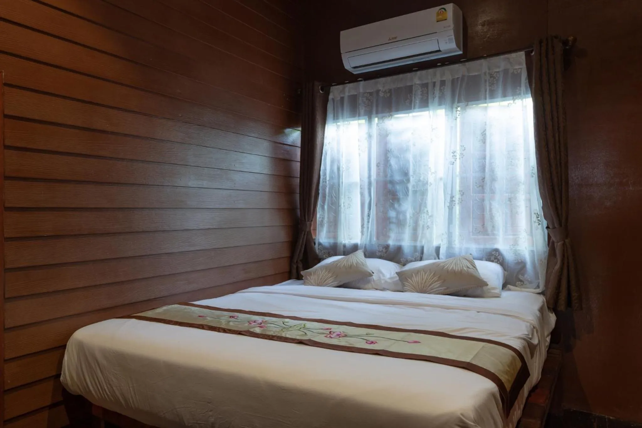 Bed in Reuan Vilawan