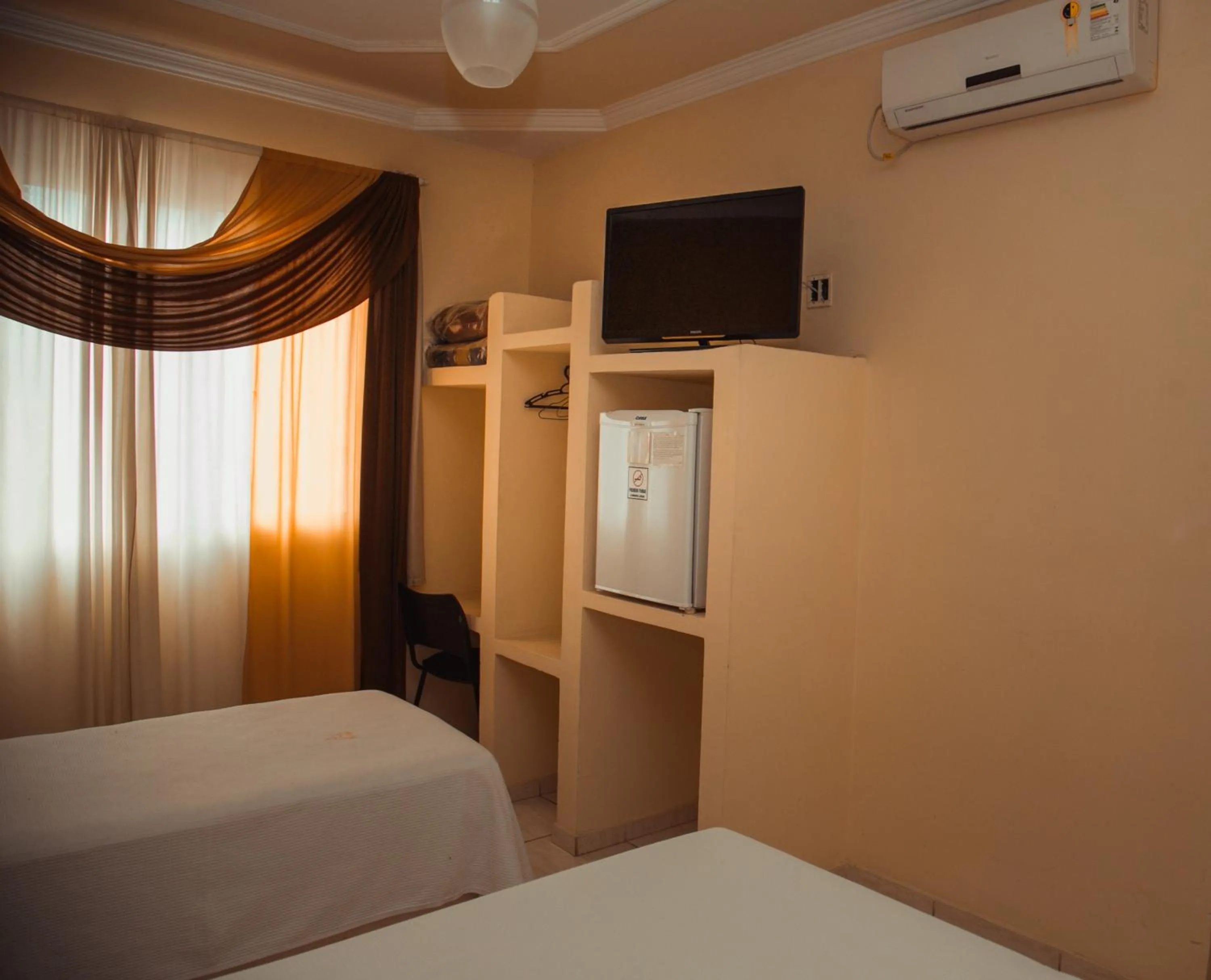 Photo of the whole room, Bed in Hotel Meri