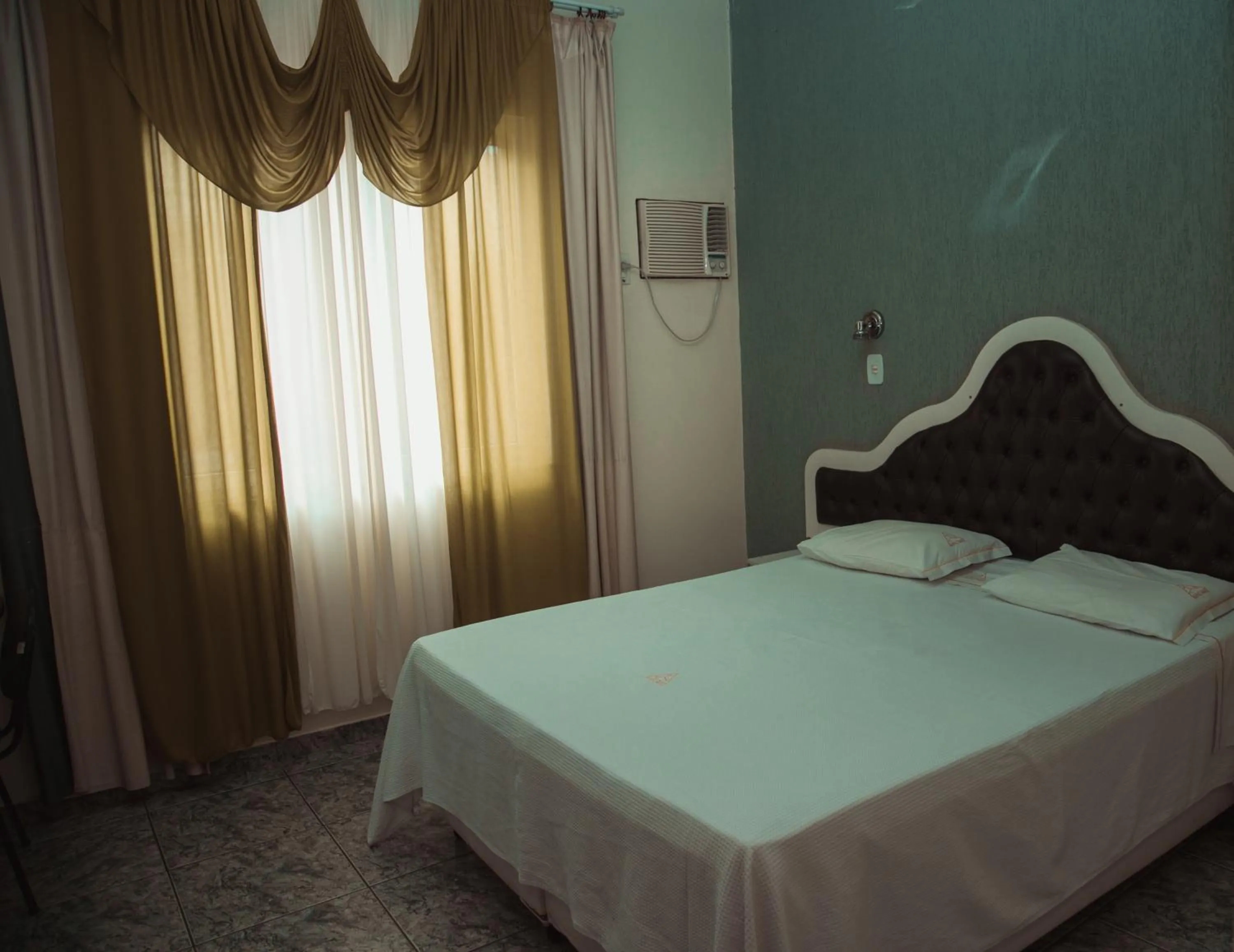 Photo of the whole room, Bed in Hotel Meri