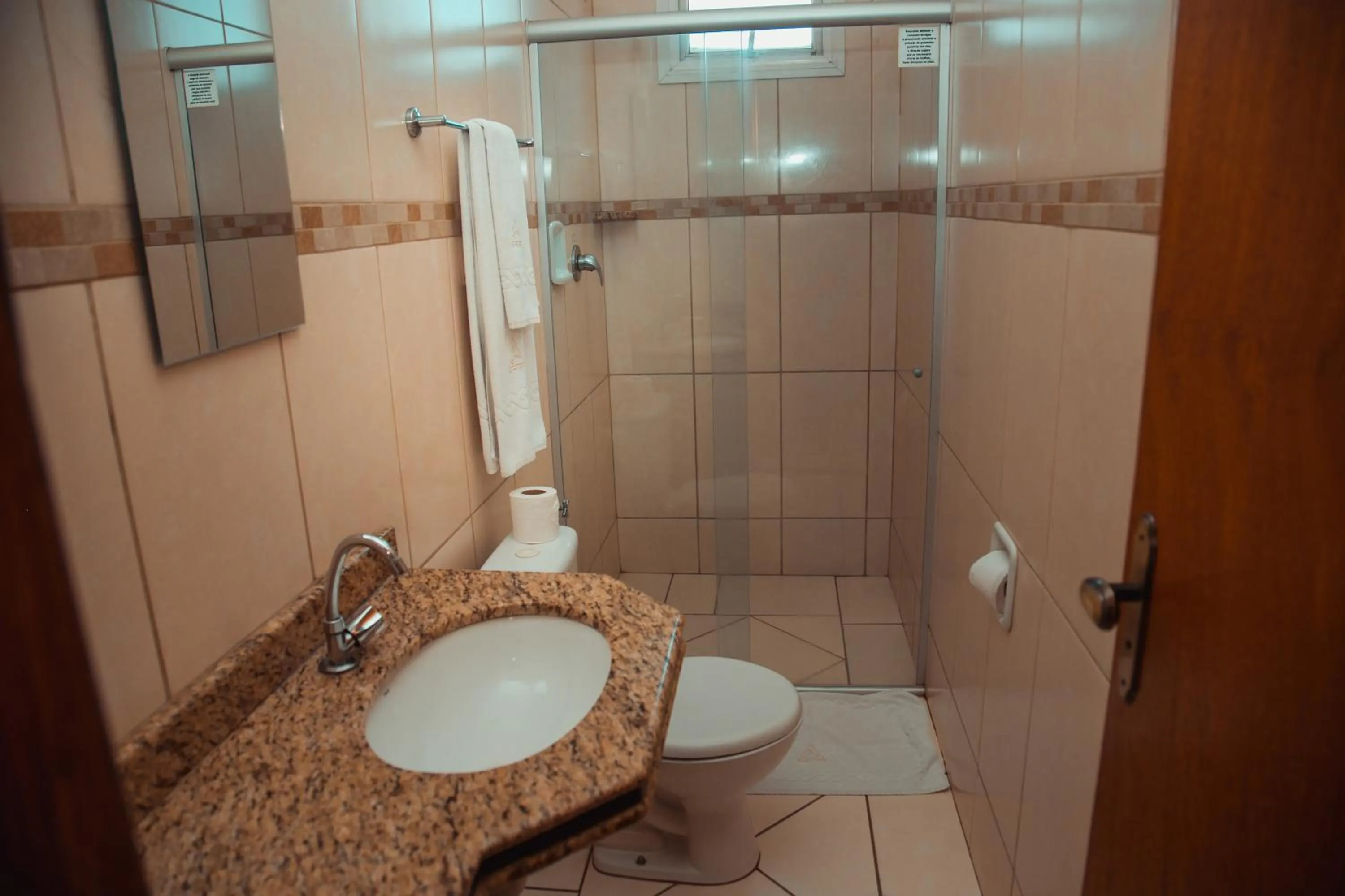 Shower in Hotel Meri