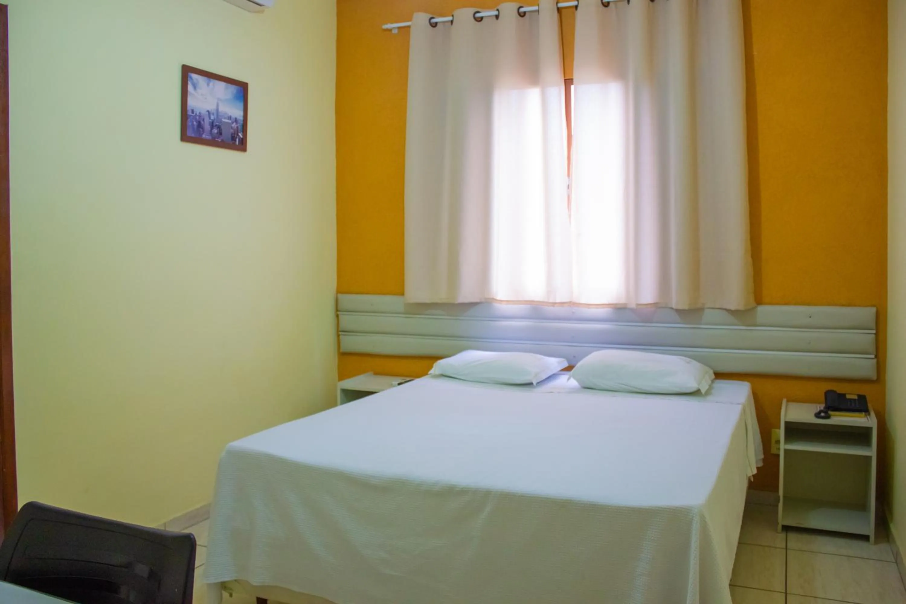 Photo of the whole room, Bed in Hotel Meri