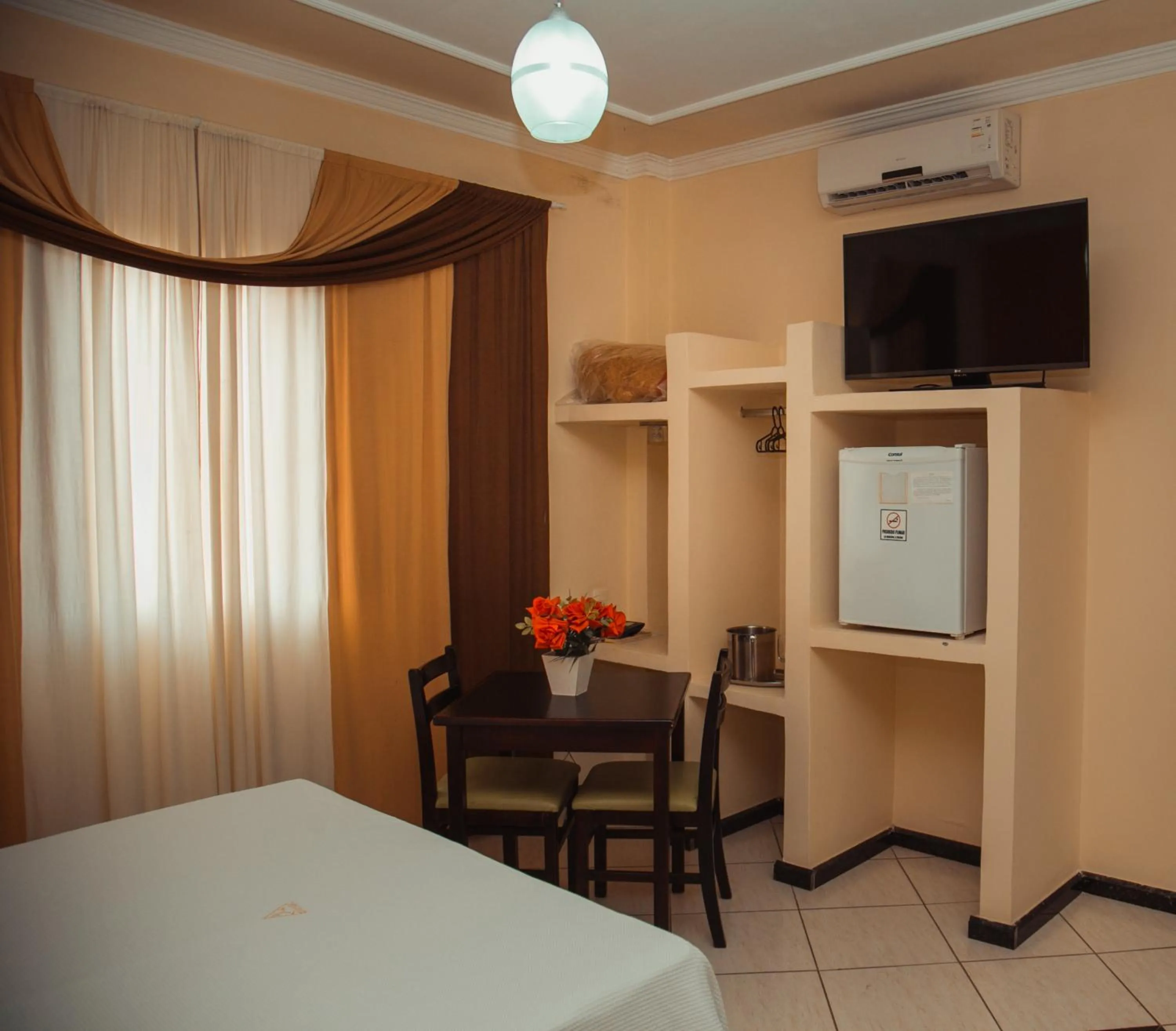 Photo of the whole room, Bed in Hotel Meri