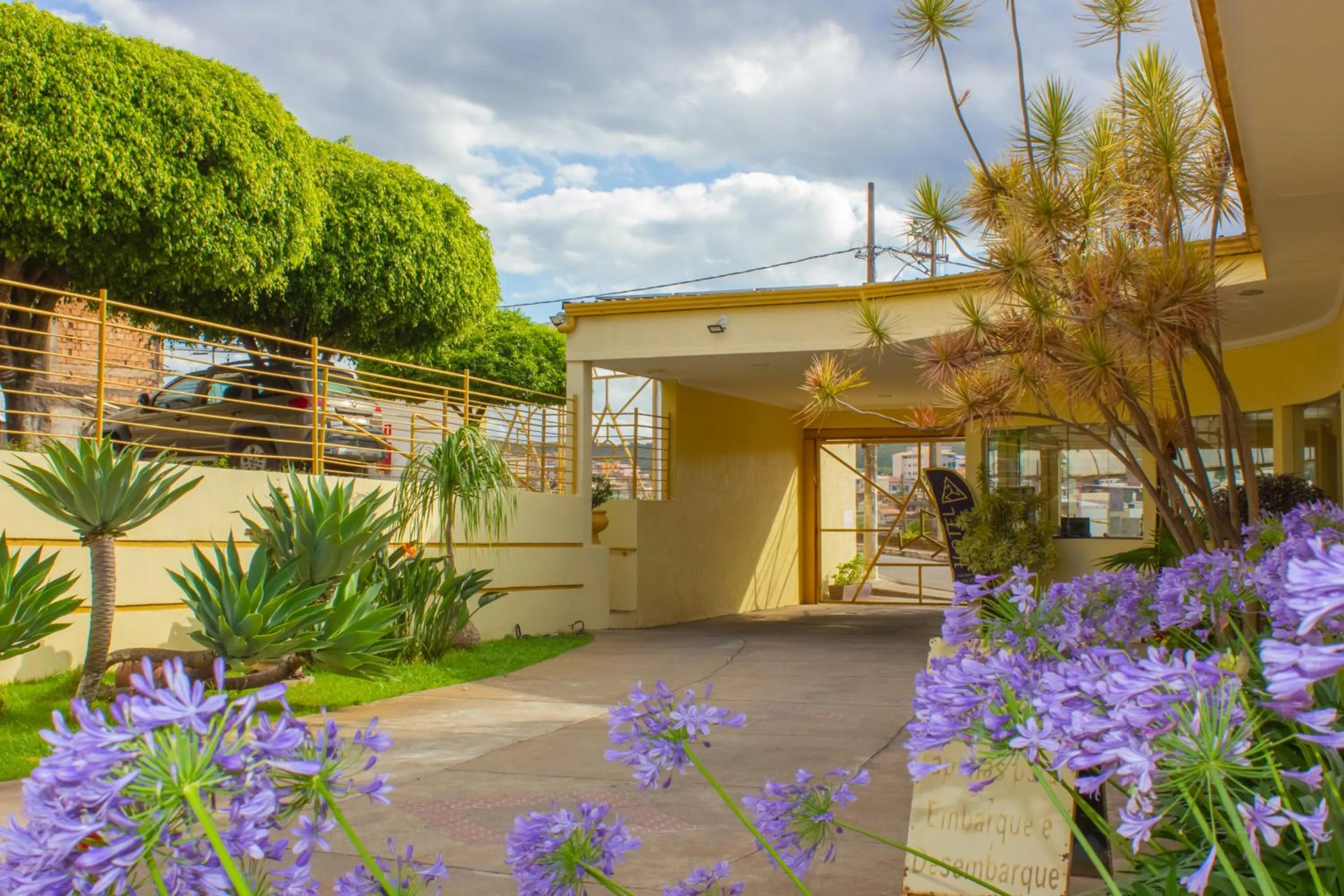 Property building in Hotel Meri