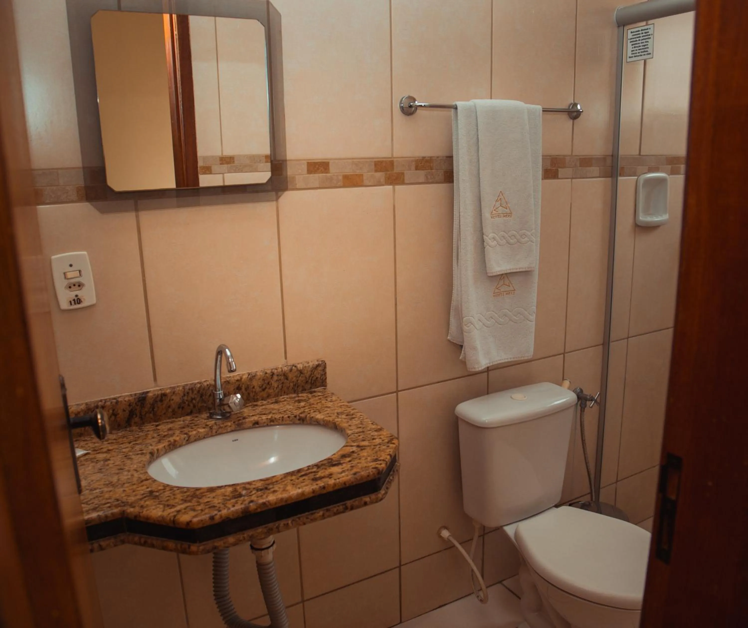 Shower in Hotel Meri